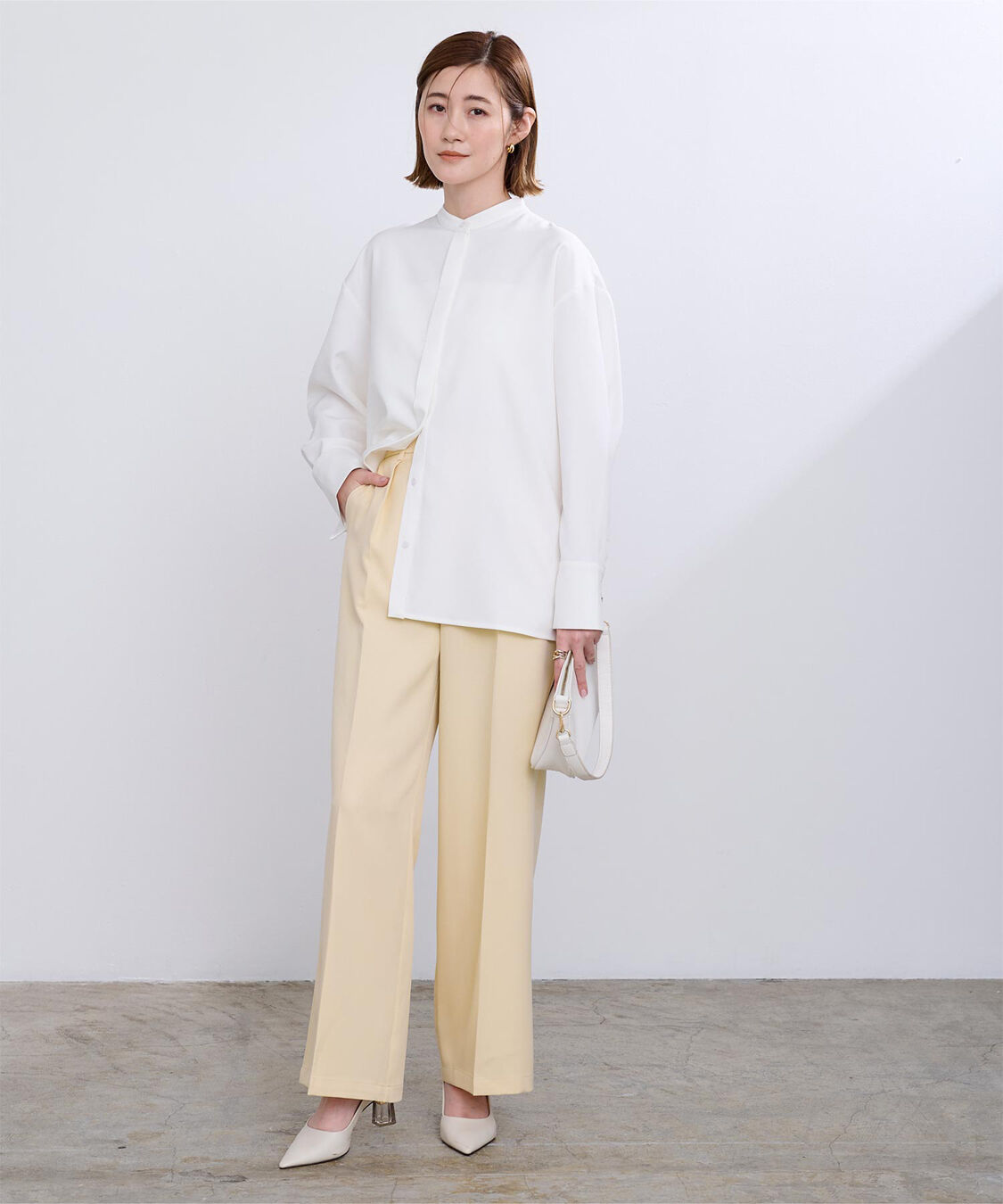 ur's「ワンタックカラーワイドパンツ」|スラックス|