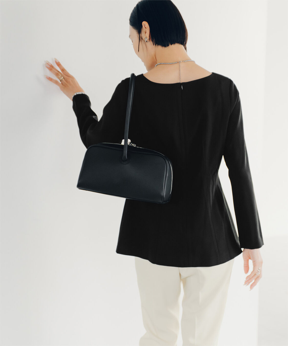 ur's「【小林有里さんコラボアイテム】ボートネックペプラムブラウス」|シャツ・ブラウス|