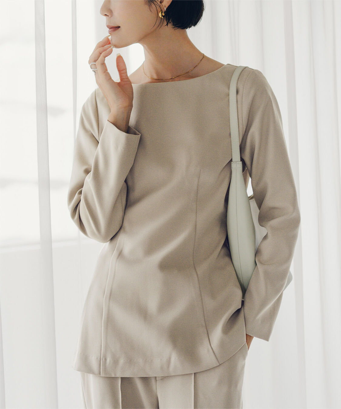 ur's「【小林有里さんコラボアイテム】ボートネックペプラムブラウス」|シャツ・ブラウス|