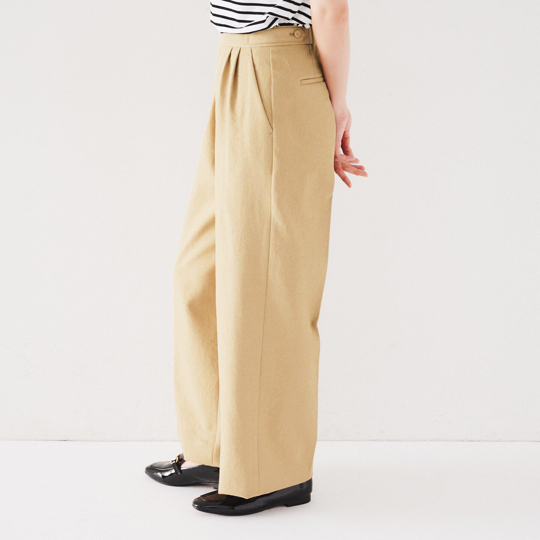 UNTITLED「【洗える/ドライタッチ】センタープレス ワイドパンツ」|その他|
