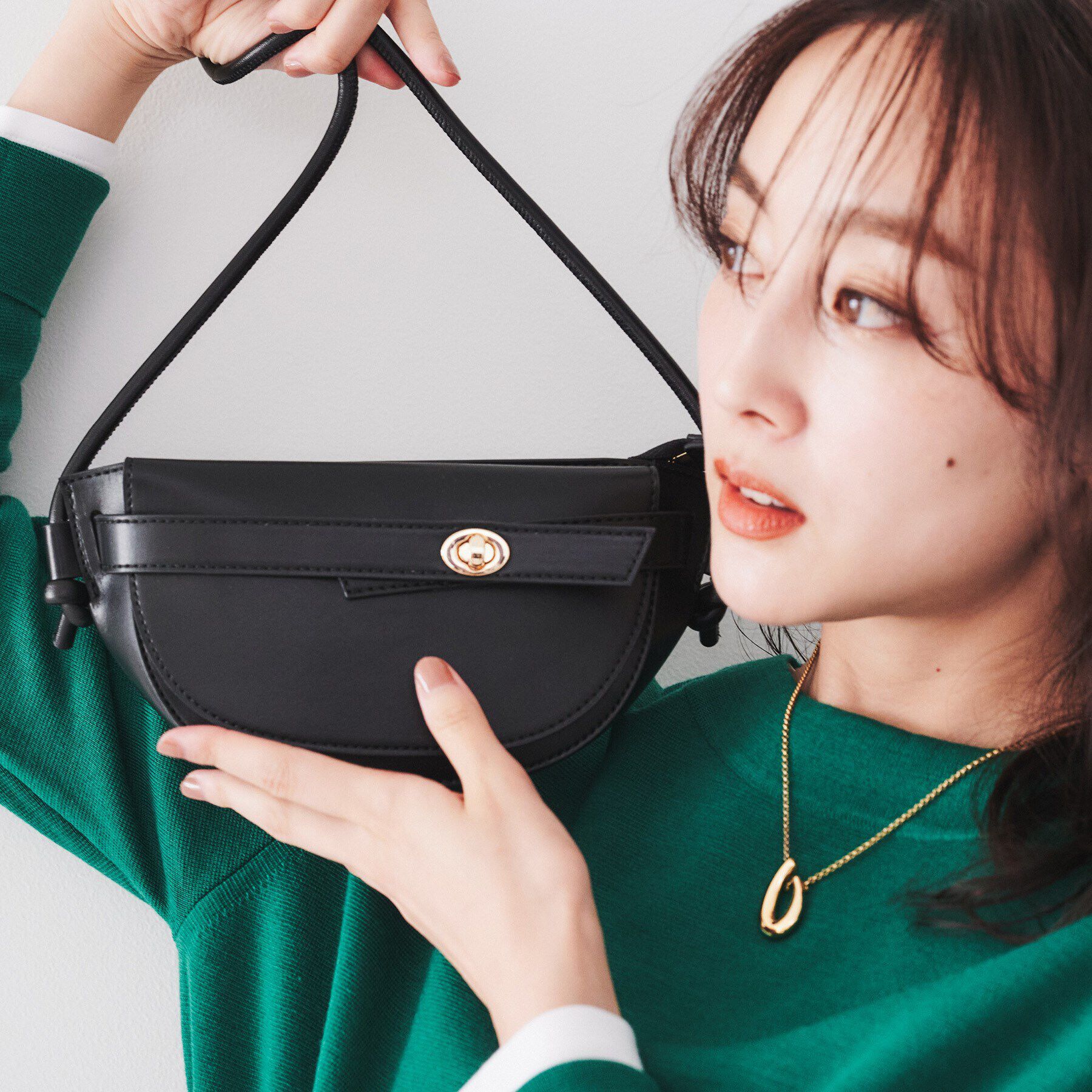 UNTITLED「ラウンドミニショルダー」|ショルダー・メッセンジャー|