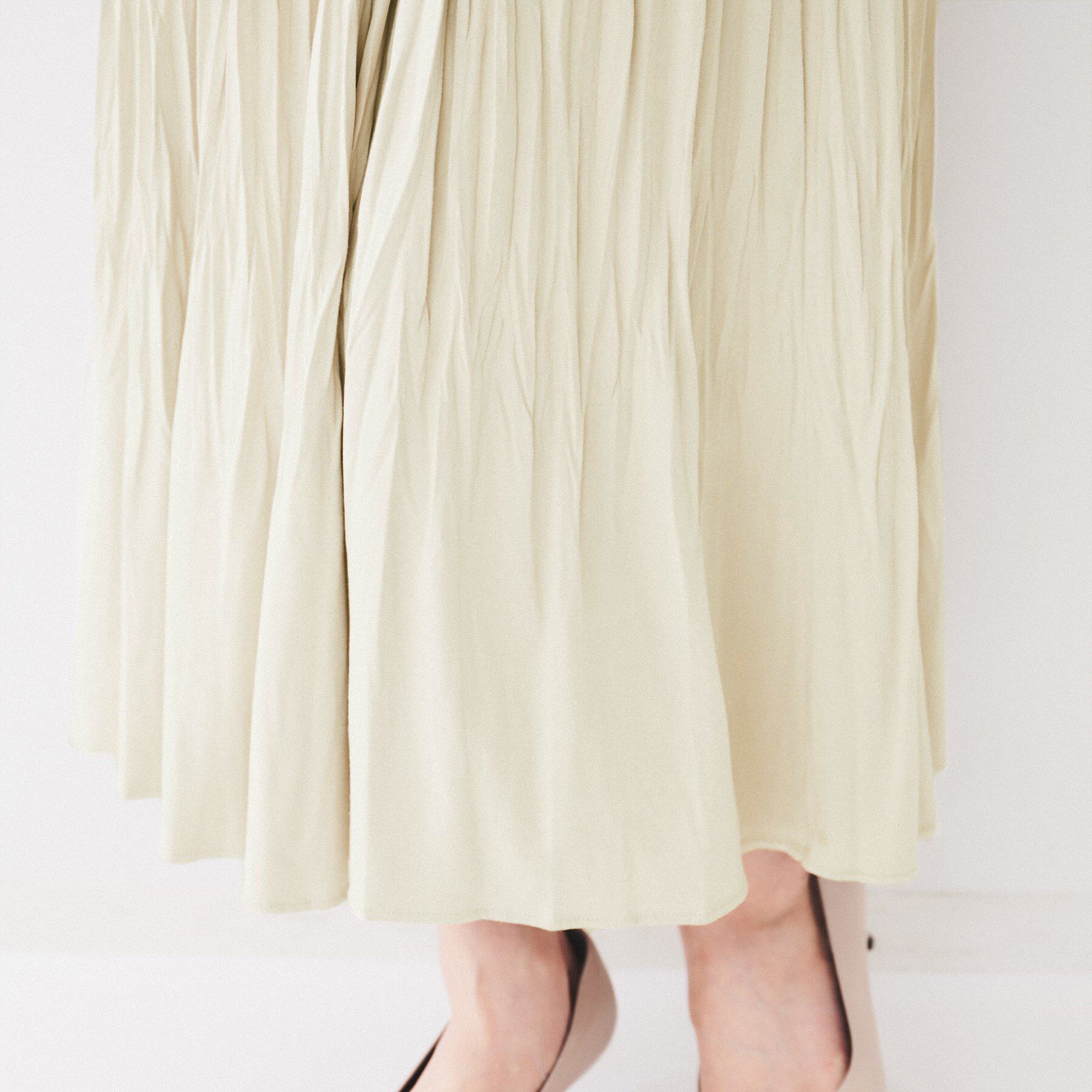 UNTITLED「【洗える/ウエストゴム】スエード調ランダムプリーツスカート」|スカート|