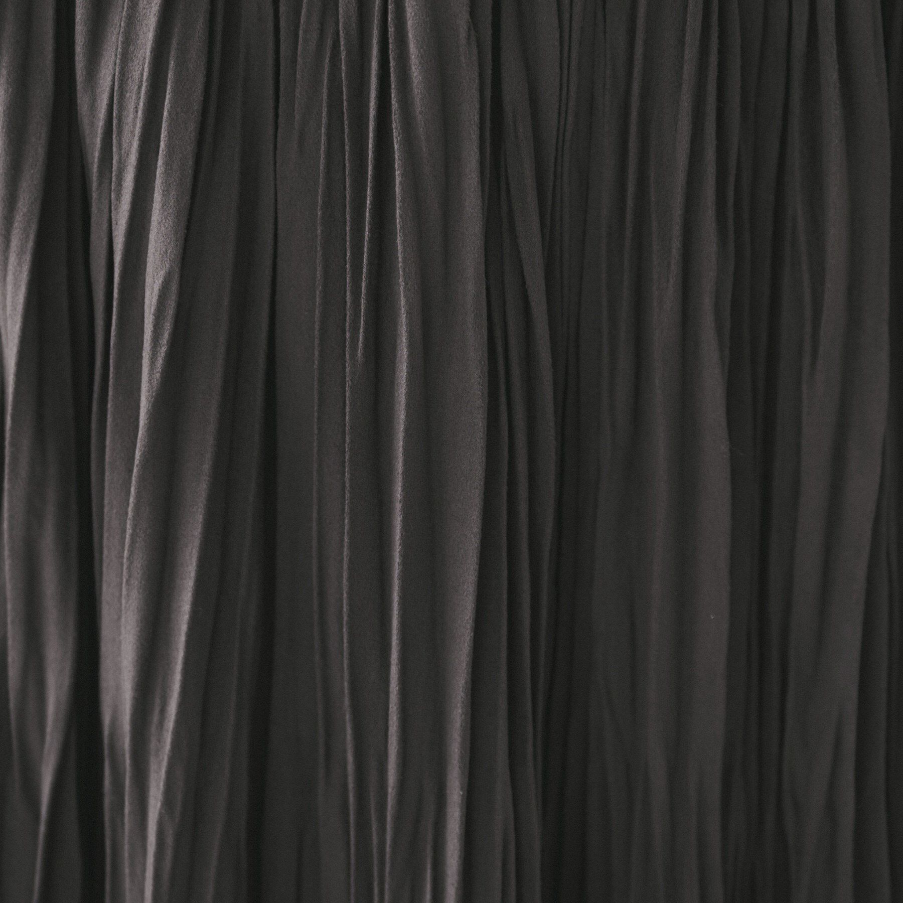 UNTITLED「【洗える/ウエストゴム】スエード調ランダムプリーツスカート」|スカート|