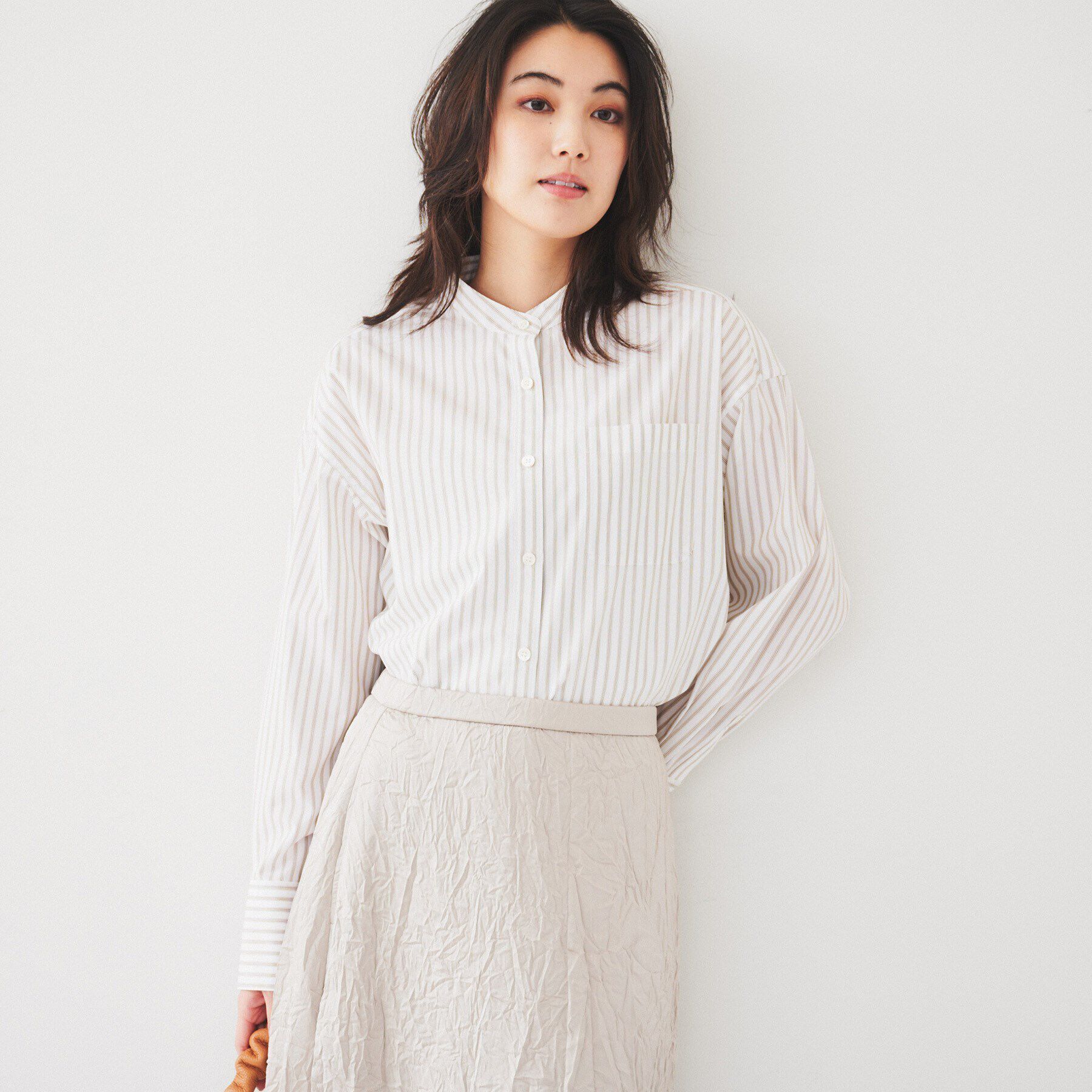 UNTITLED「【コットン100/ストライプ】タイプライター バンドカラーシャツ」|シャツ・ブラウス|オフホワイト(303