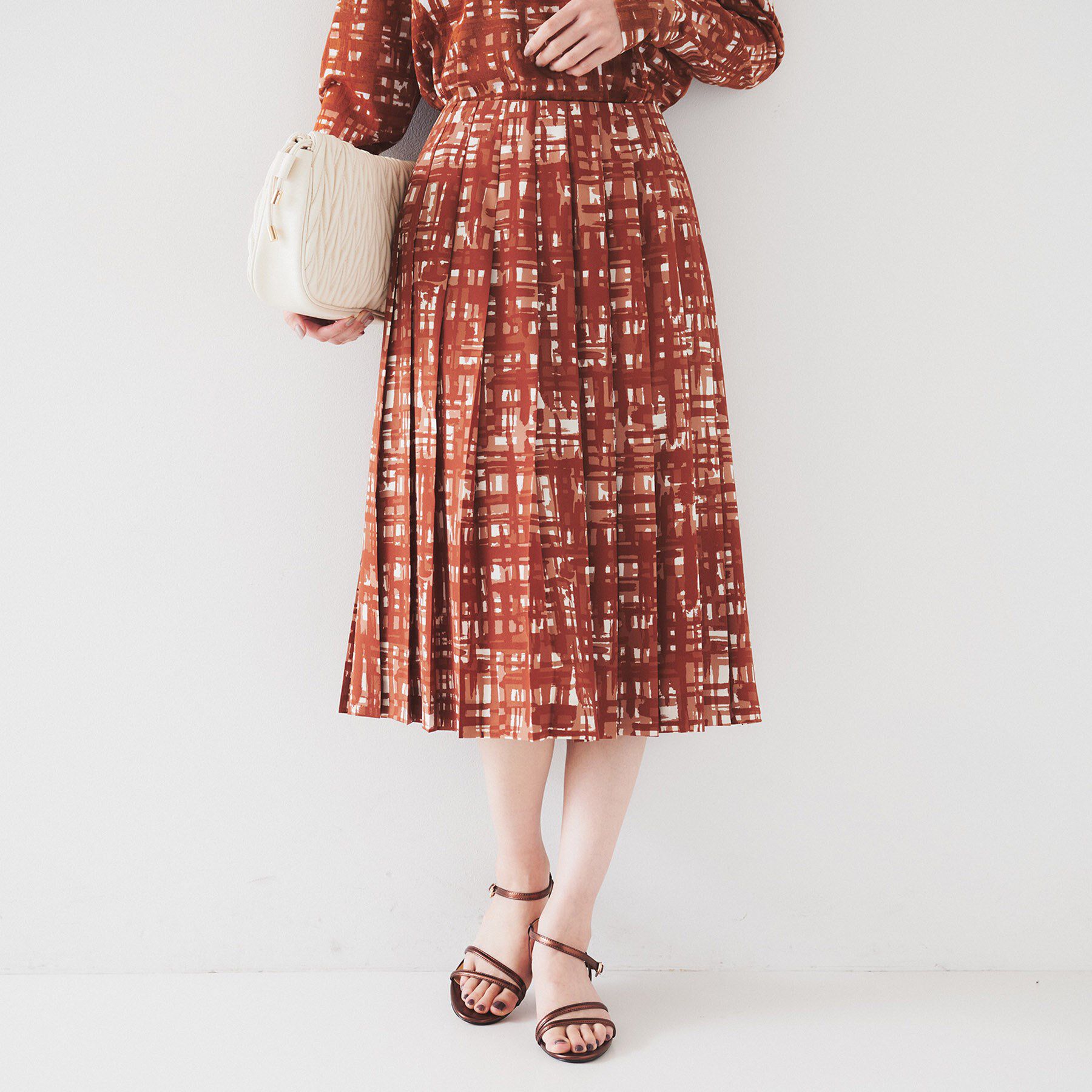 UNTITLED「【セットアップ可能】チェックプリント プリーツスカート」|スカート|キャメルブラウン(1