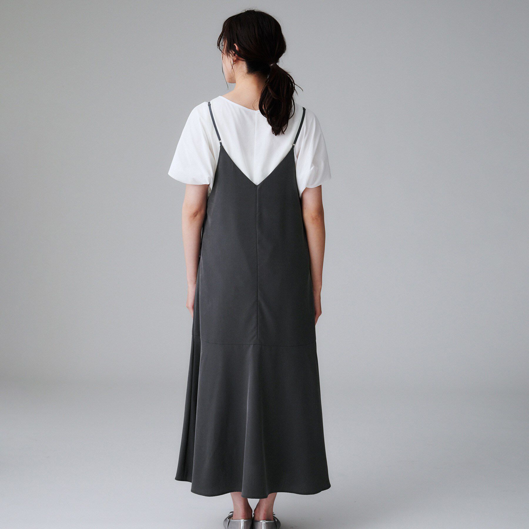 UNTITLED「【洗える/肩紐調節可能】パウダーキャミワンピース」|ワンピース|