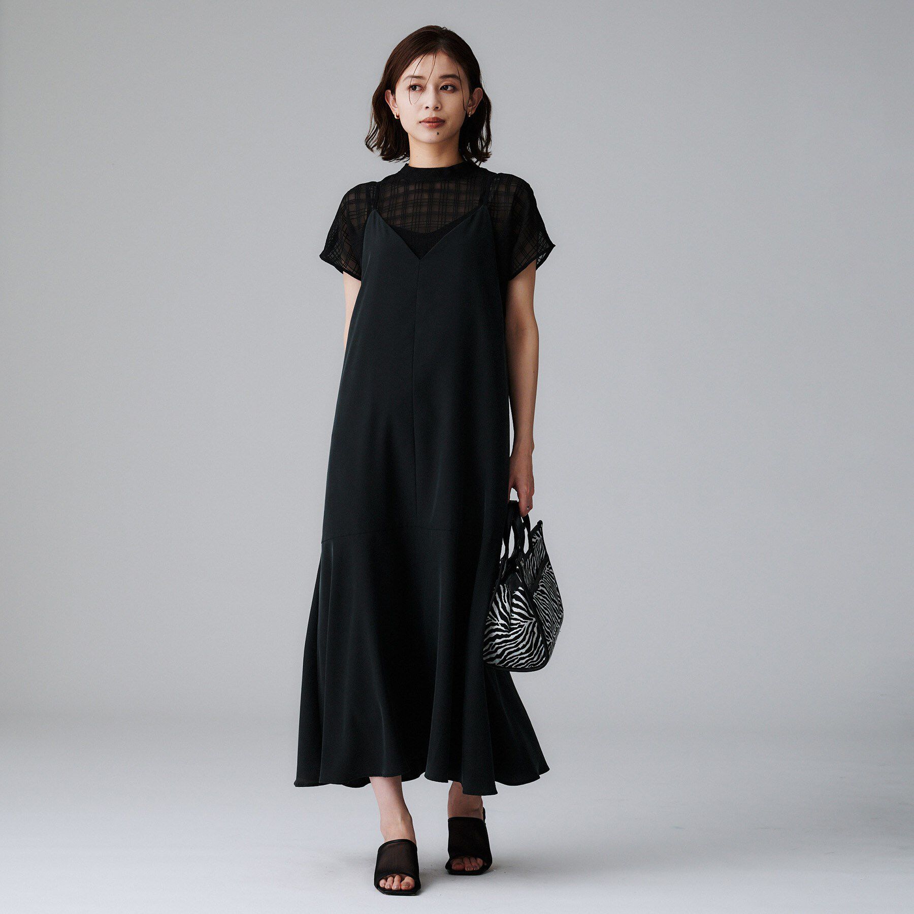 UNTITLED「【洗える/肩紐調節可能】パウダーキャミワンピース」|ワンピース|