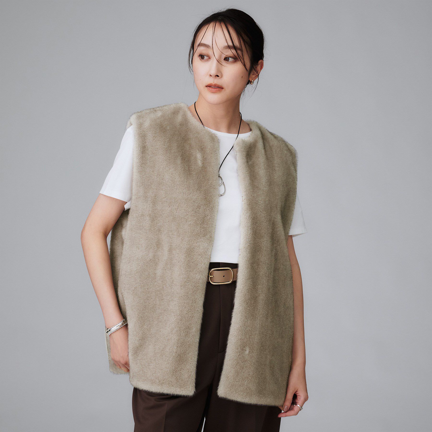 UNTITLED「【トレンド/ジレ】フェイクファーベスト」|ベスト・ジレ|
