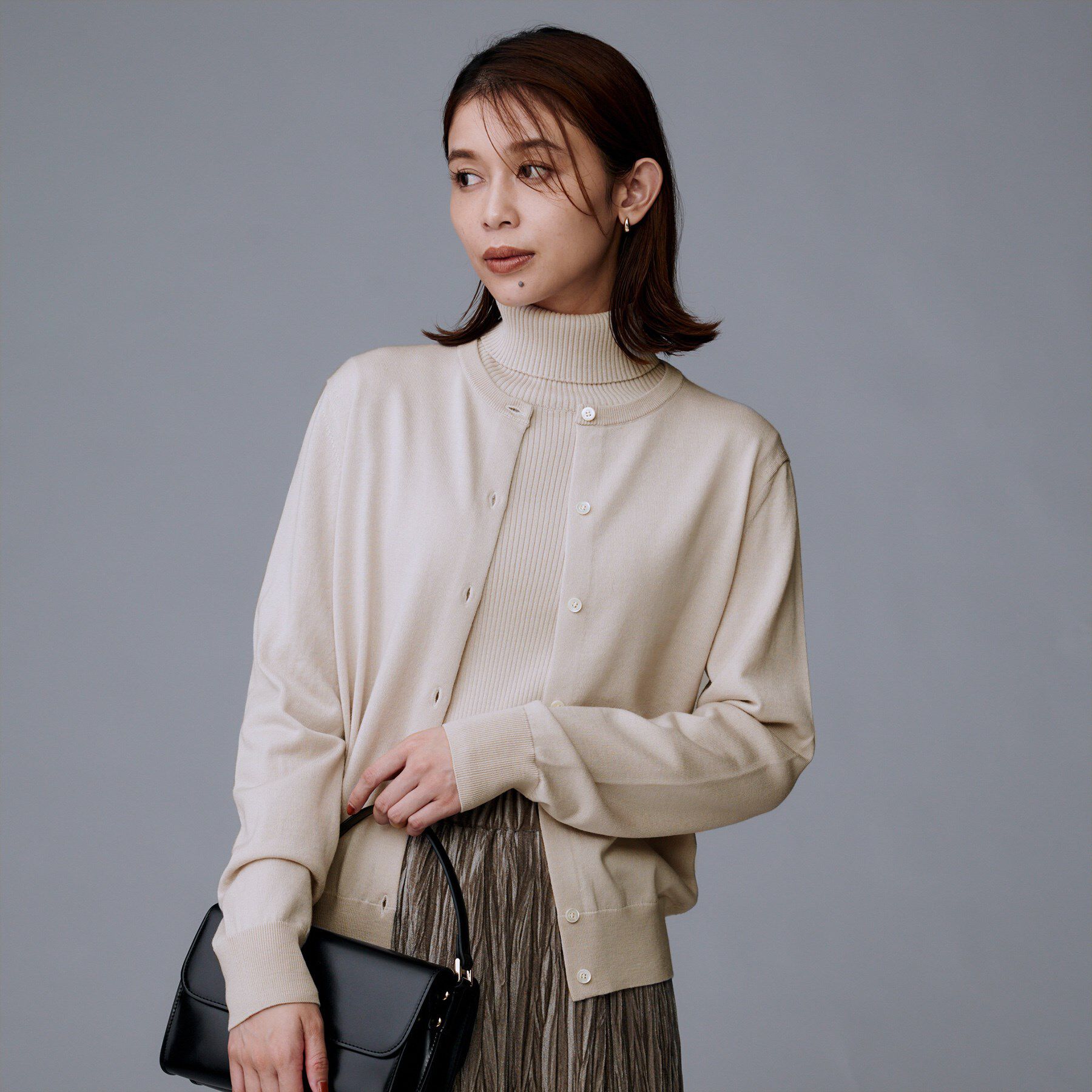 UNTITLED「【洗える/アンサンブル可/ウール100%】ウールクルーカーディガン」|カーディガン|グレージュ(050)