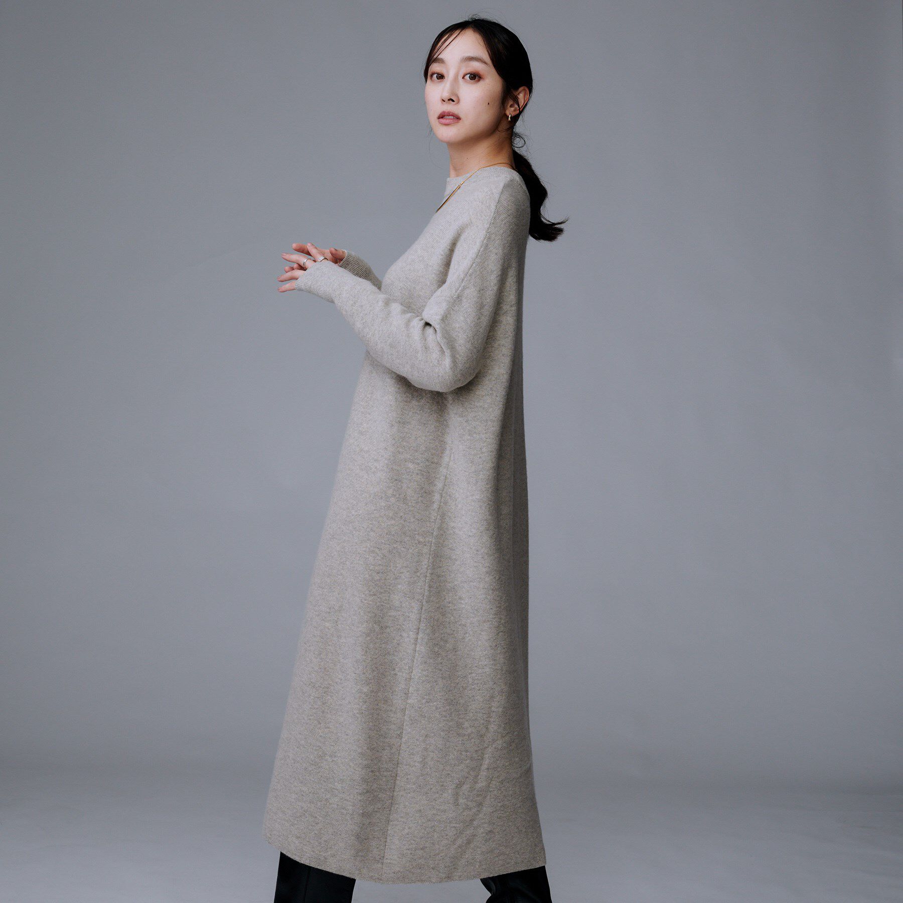 UNTITLED「【ロング丈/ゆったりシルエット】テントライン ニットワンピース」|ワンピース|