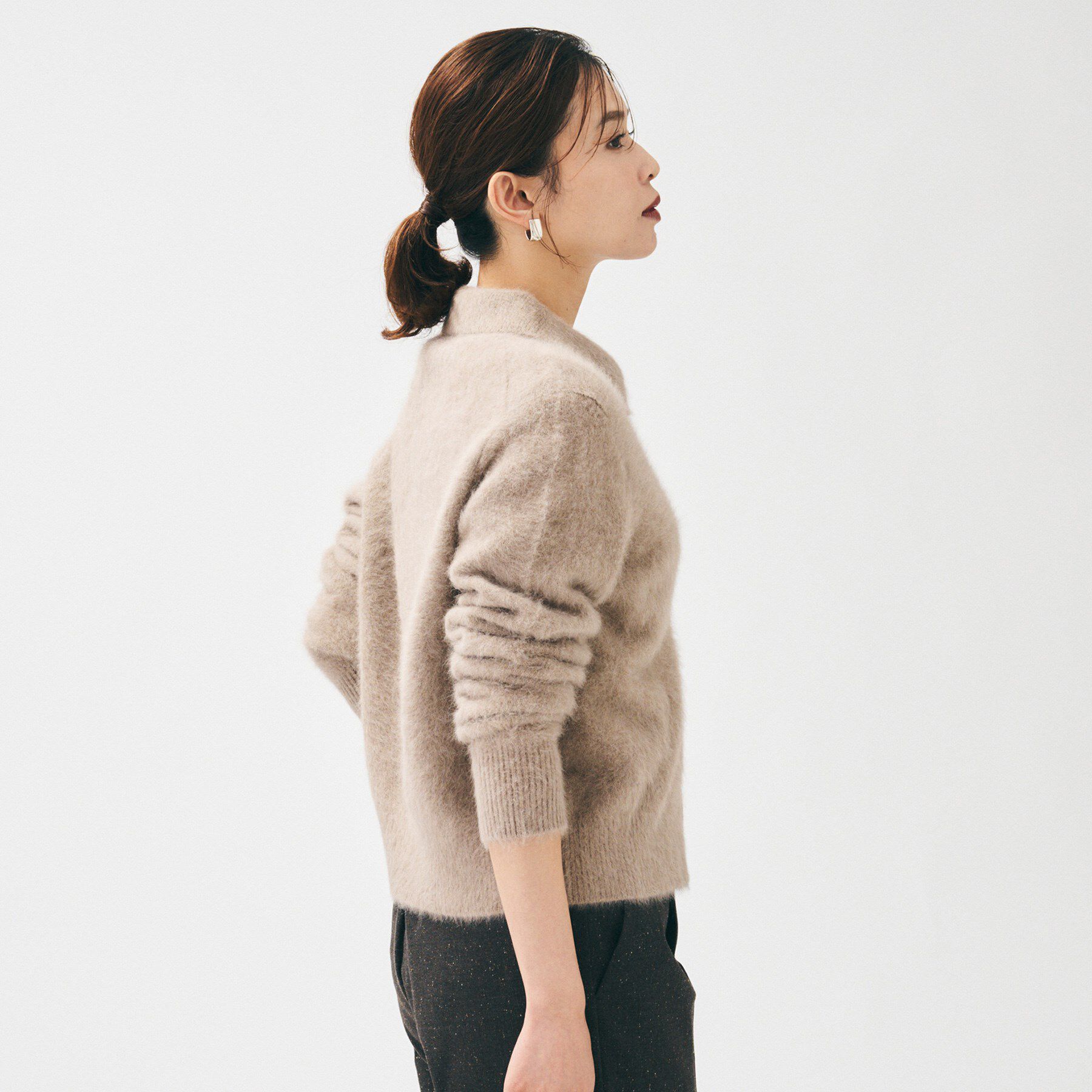 UNTITLED「【ふわふわニット/オンオフ使える】フォックスカシミヤ衿付きカーディガン」|カーディガン|