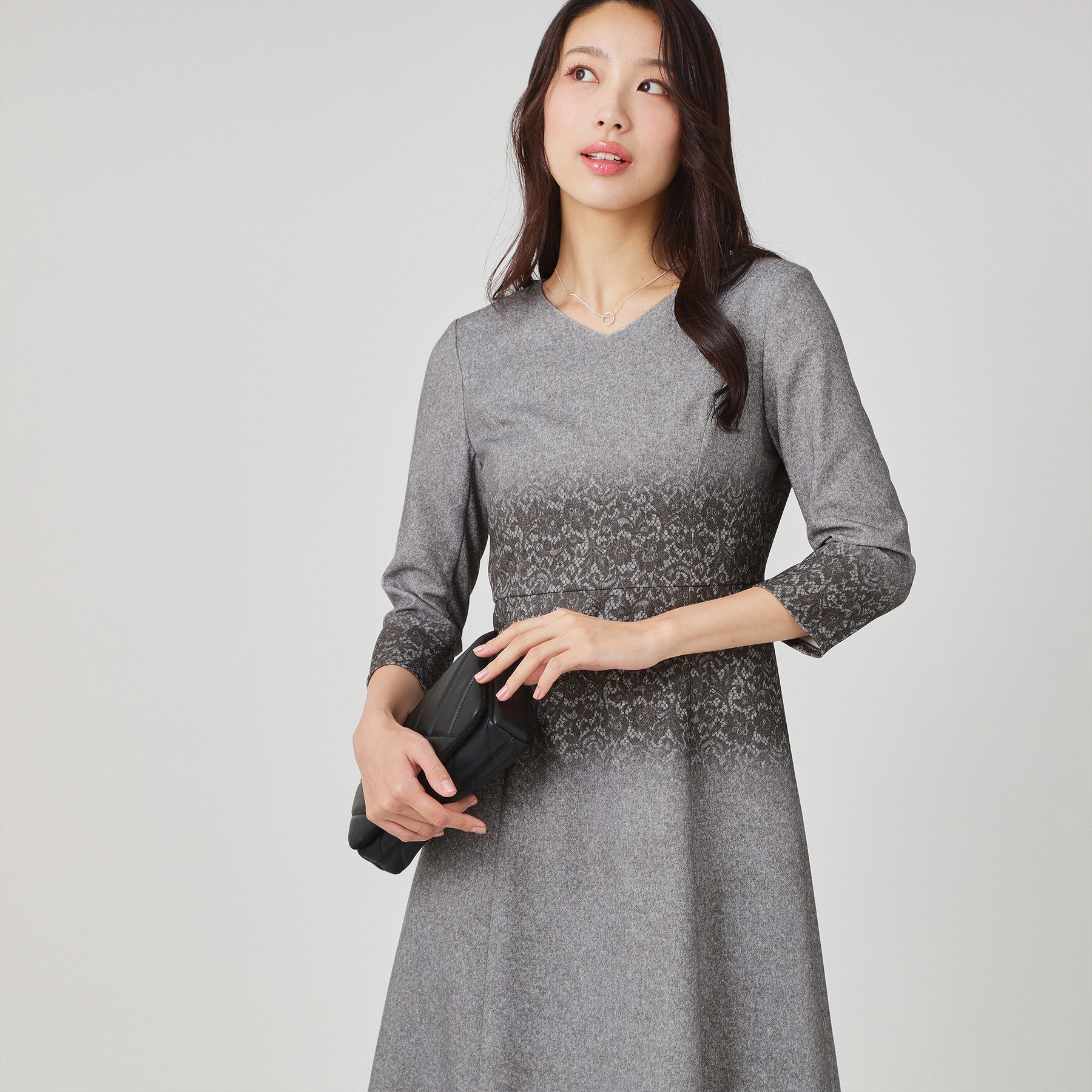 COUP DE CHANCE「【手洗い可／日本製】レース柄プリントワンピース」|ワンピース|ライトグレー(111