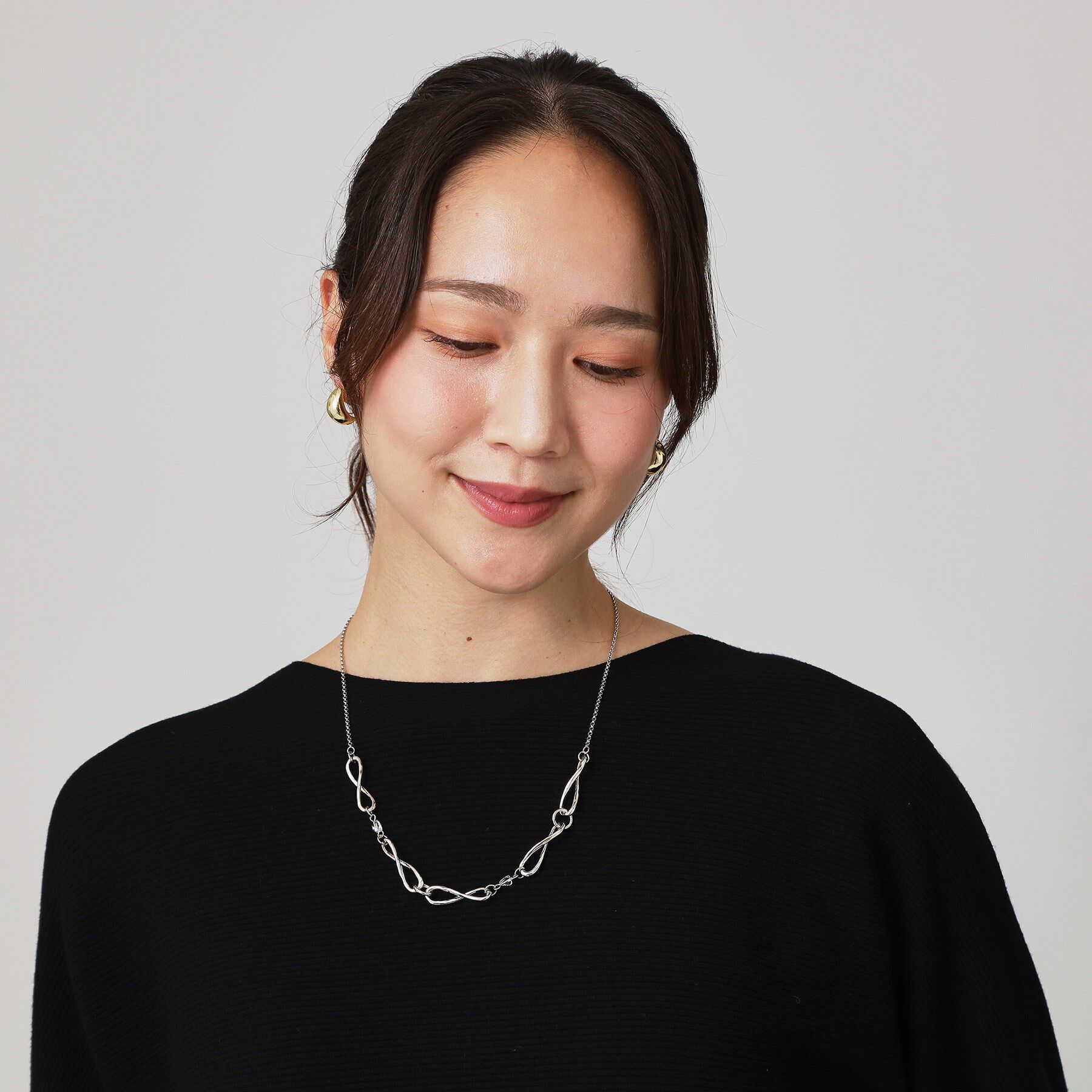 COUP DE CHANCE「エタニティ／ツイストゴールドネックレス／華やか」|ネックレス|