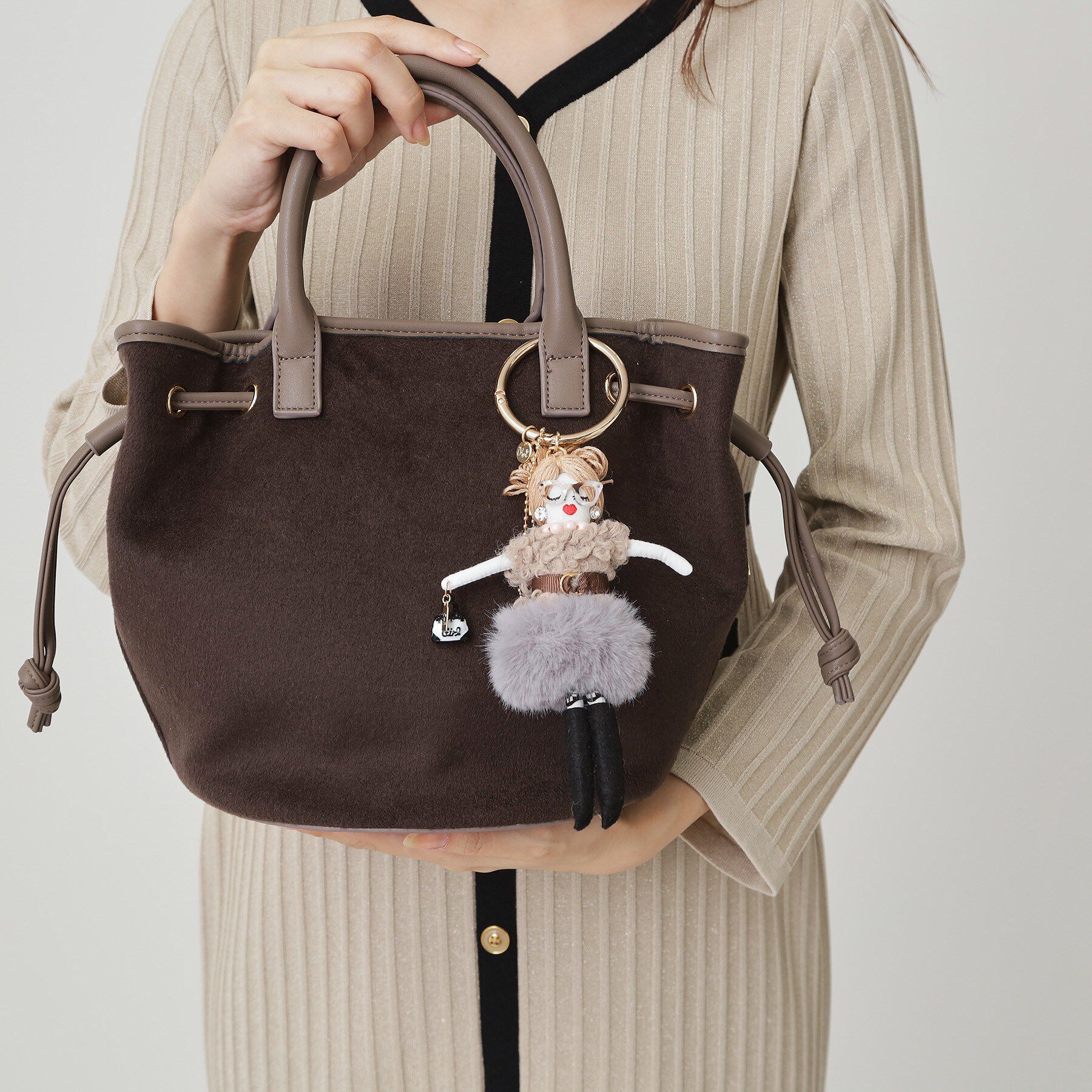 COUP DE CHANCE「マダム・ルル／ファー付きおしゃれマダムチャーム」|キーケース|