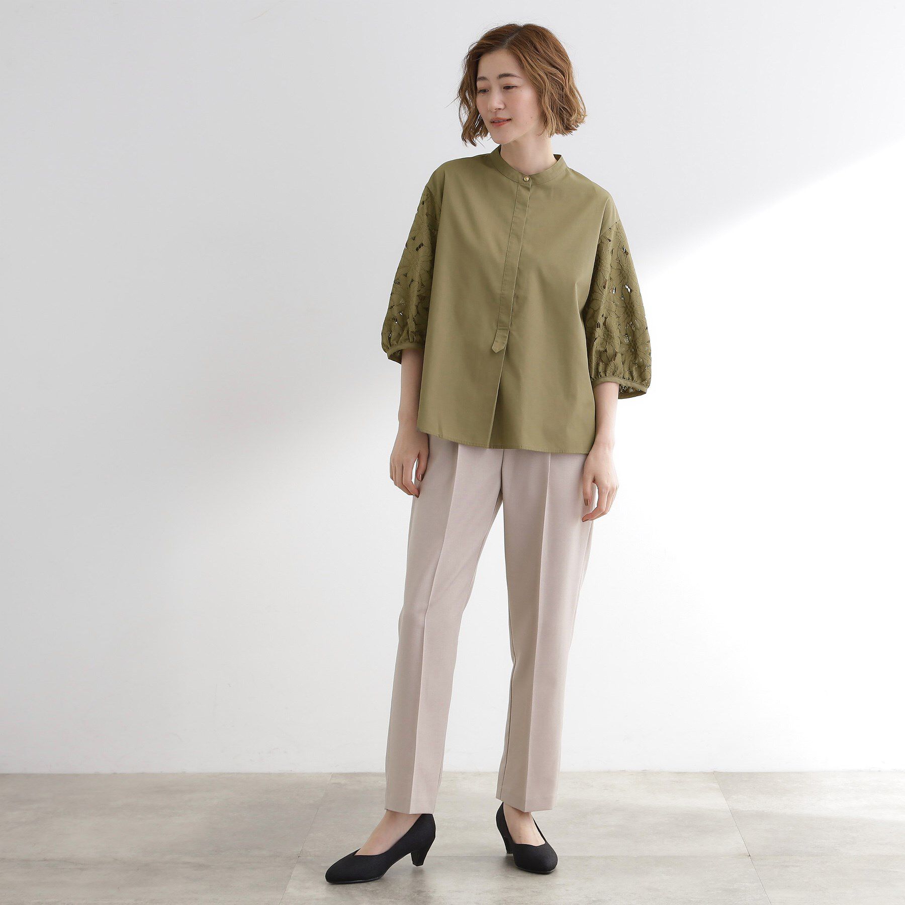 grove「【サスティナブル原料/二の腕カバー】華やか袖刺繍ブラウス」|シャツ・ブラウス|