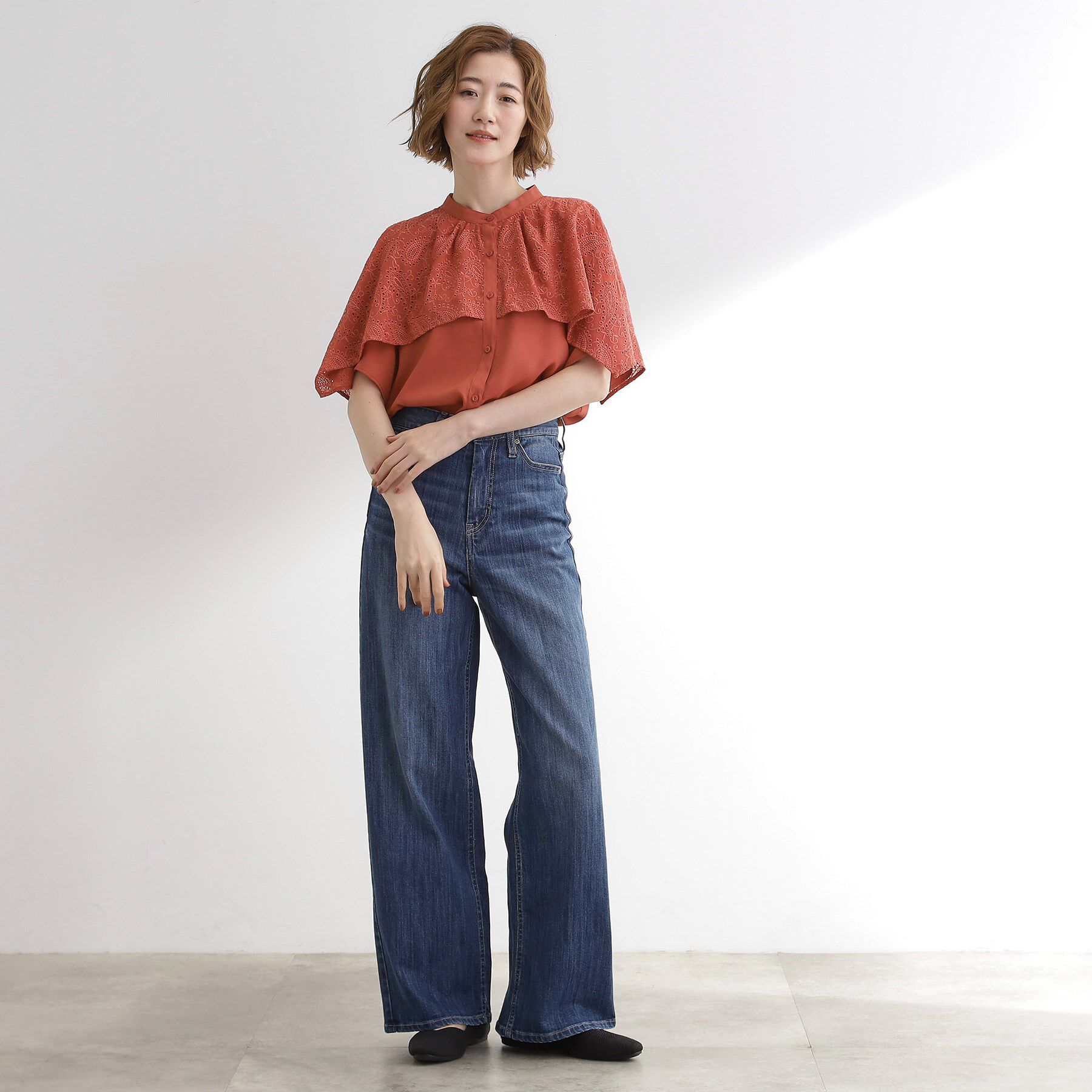 grove「透け感と刺繍で魅せる　ペイズリー刺繍ケープブラウス」|シャツ・ブラウス|