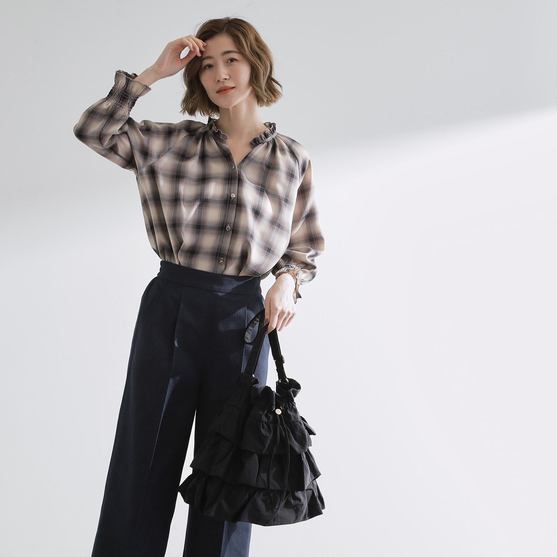 grove「【撥水】ティアードドロストショルダー」|ショルダー・メッセンジャー|ブラック(019)