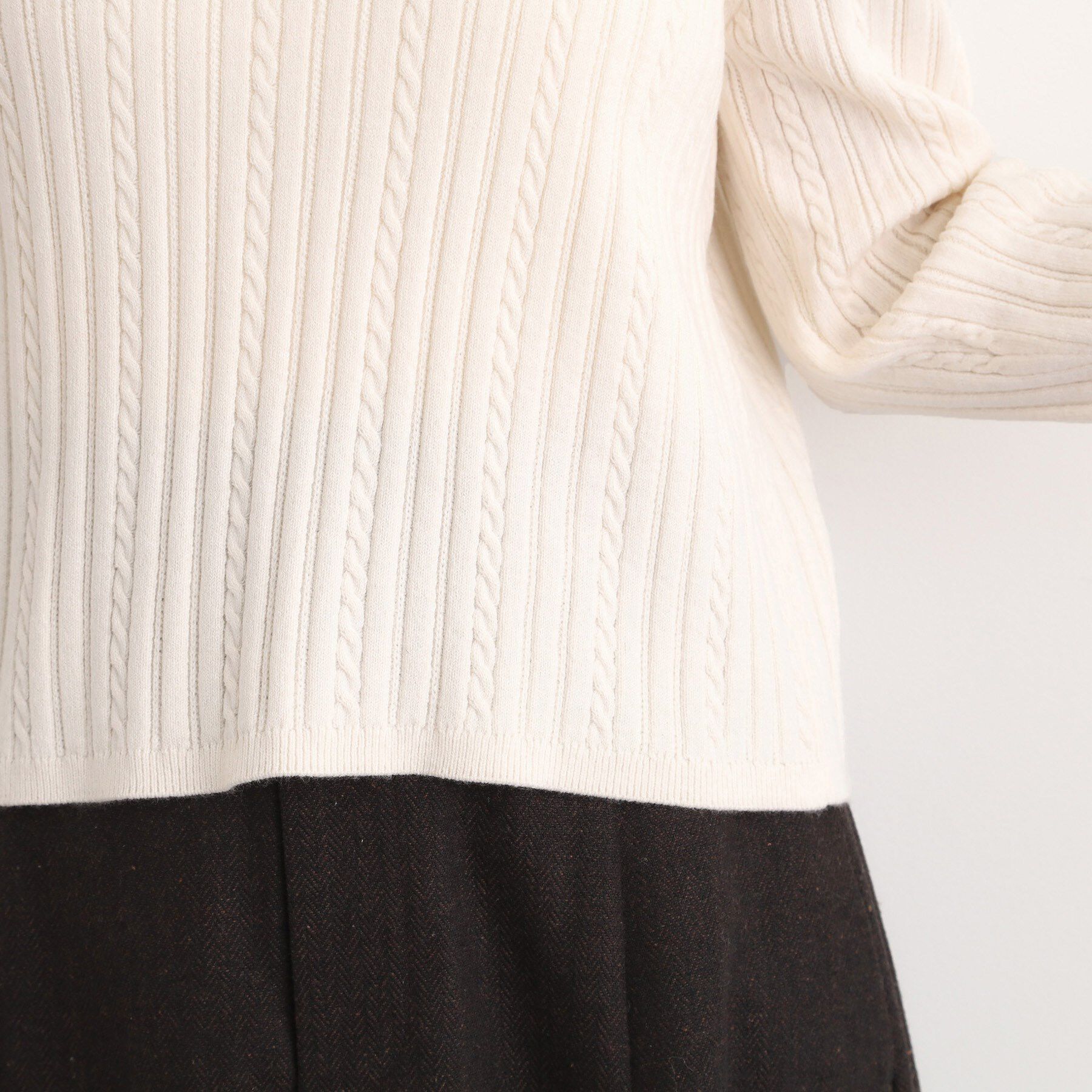 grove「【毛玉軽減／洗える】クロップドミニケーブルニット」|ニット・セーター|