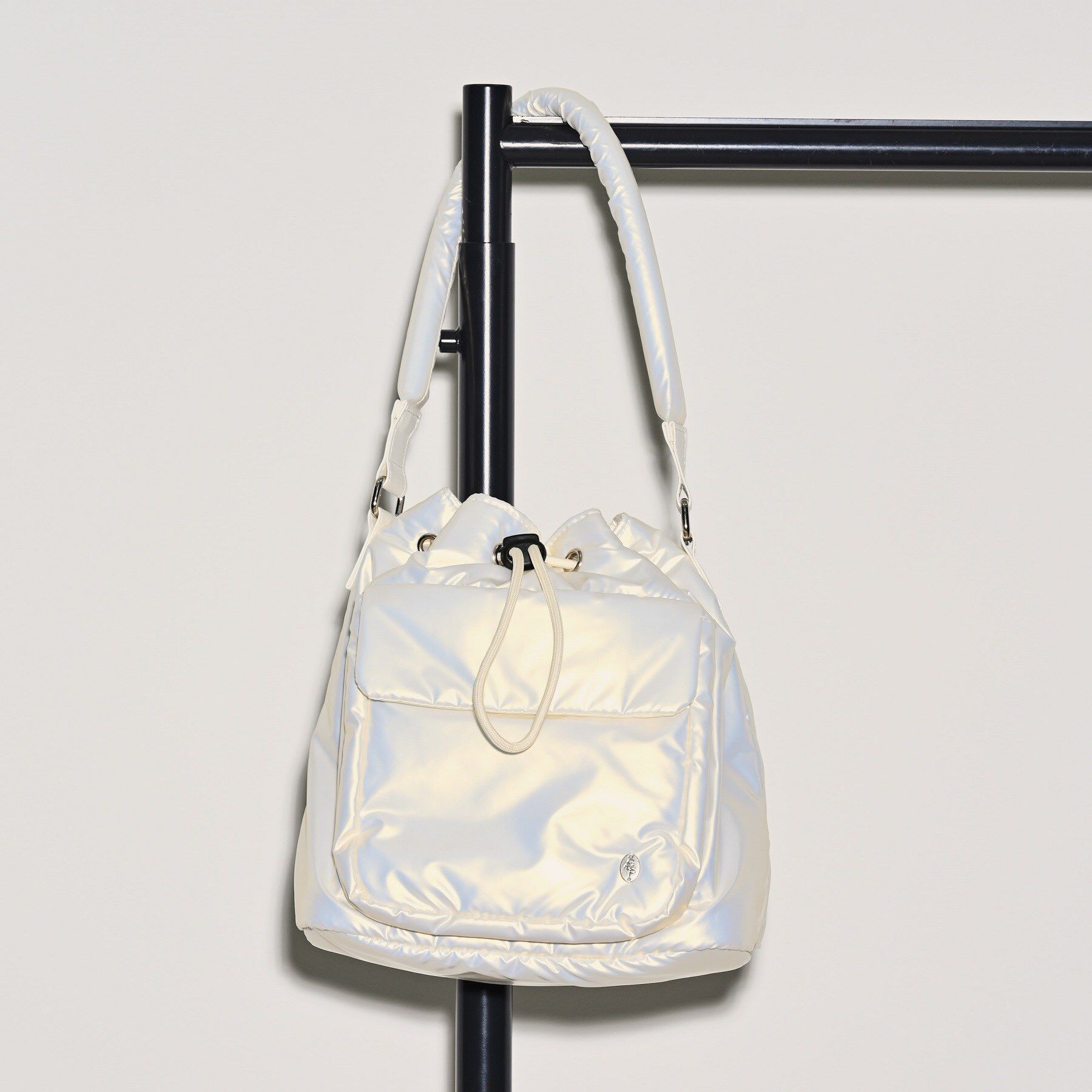 GALLEST「パール調巾着」|ハンドバッグ|シルバー(006)