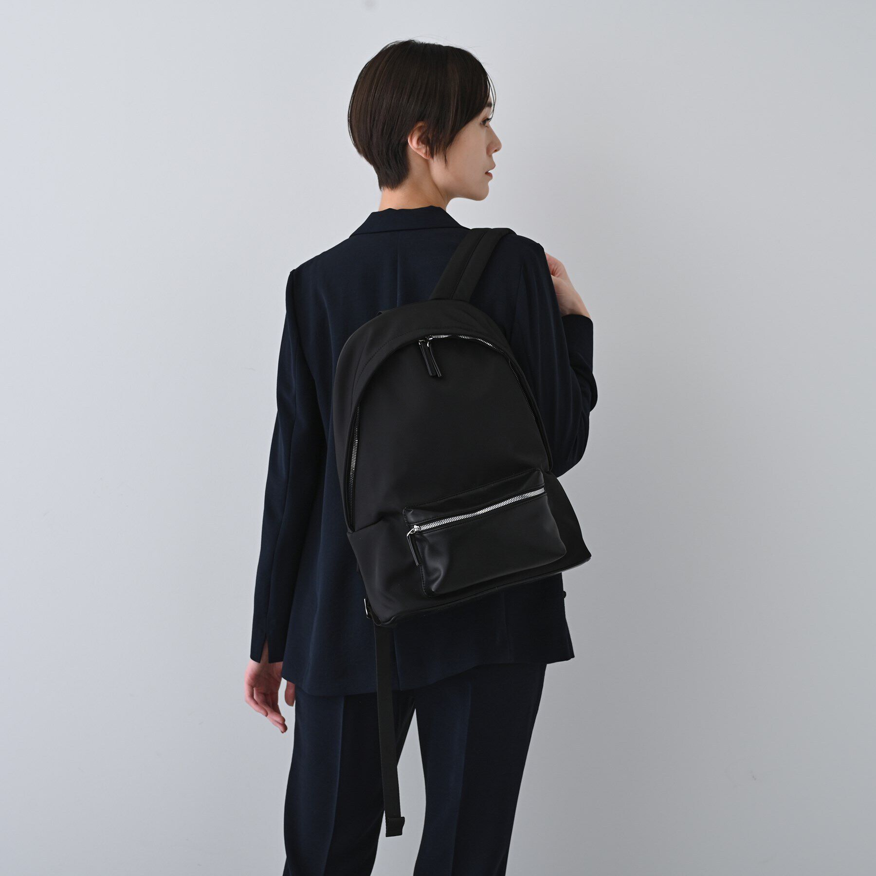 INDIVI「【軽量／撥水】ナイロン＆合皮 マルチリュック」|リュック|