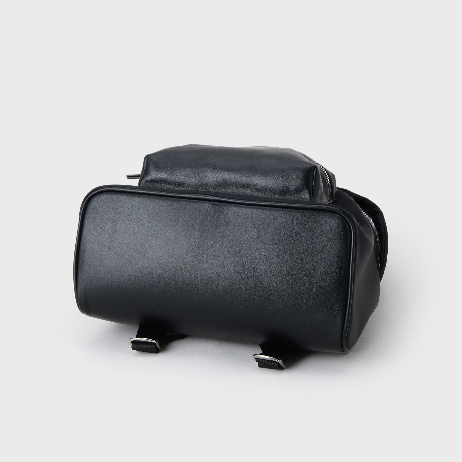 INDIVI「【軽量／撥水】ナイロン＆合皮 マルチリュック」|リュック|