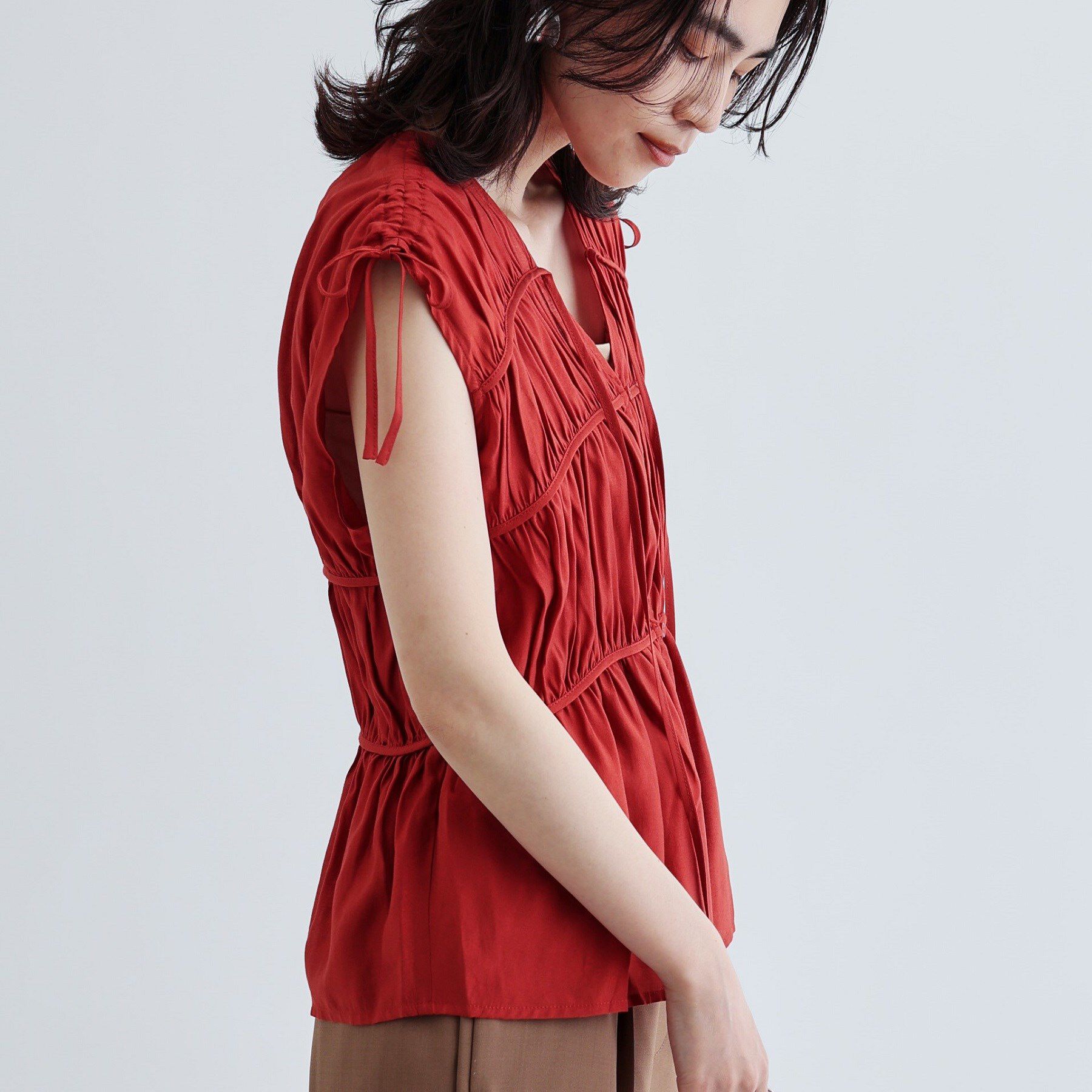 GALLEST「ギャザースリーブレスブラウス」|シャツ・ブラウス|