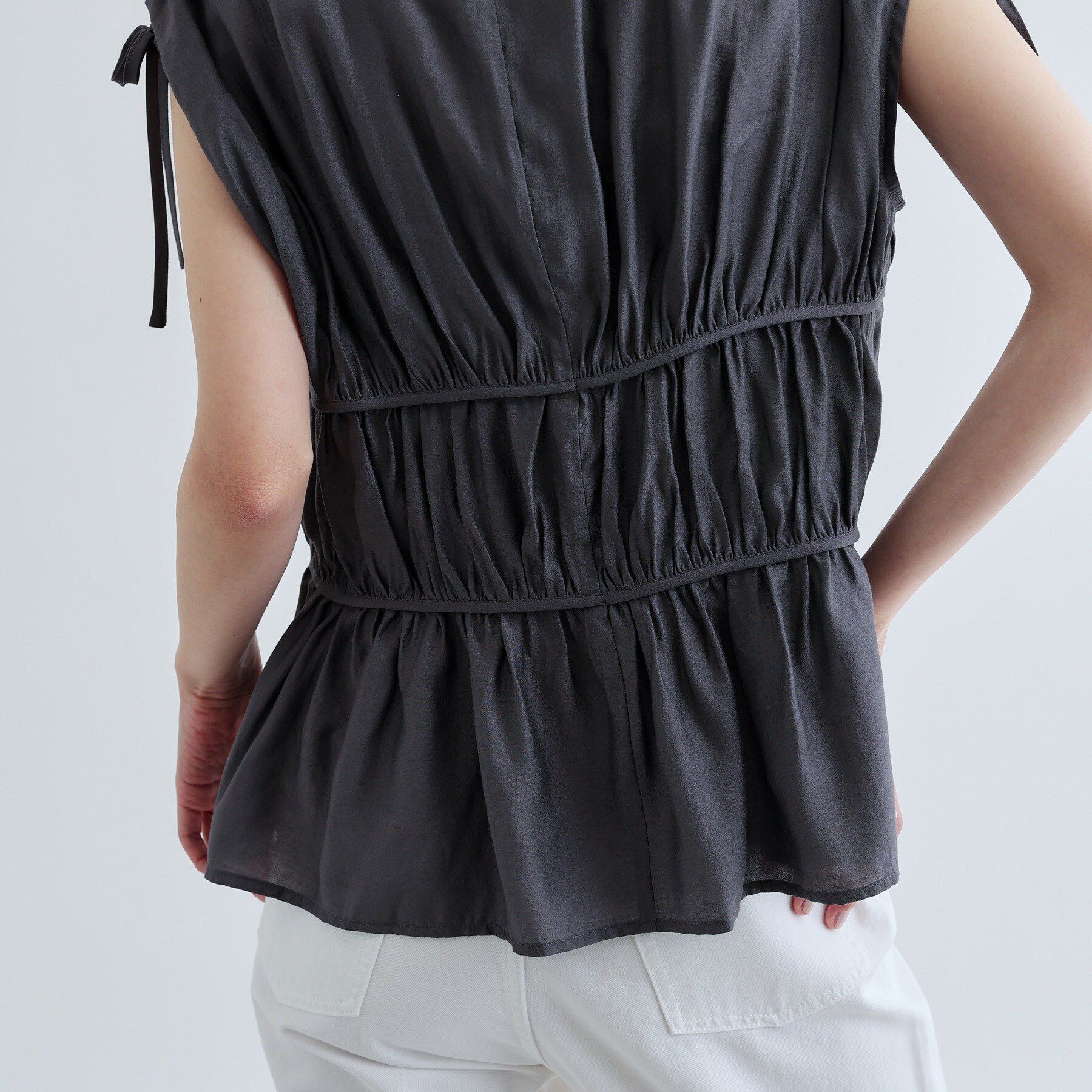 GALLEST「ギャザースリーブレスブラウス」|シャツ・ブラウス|