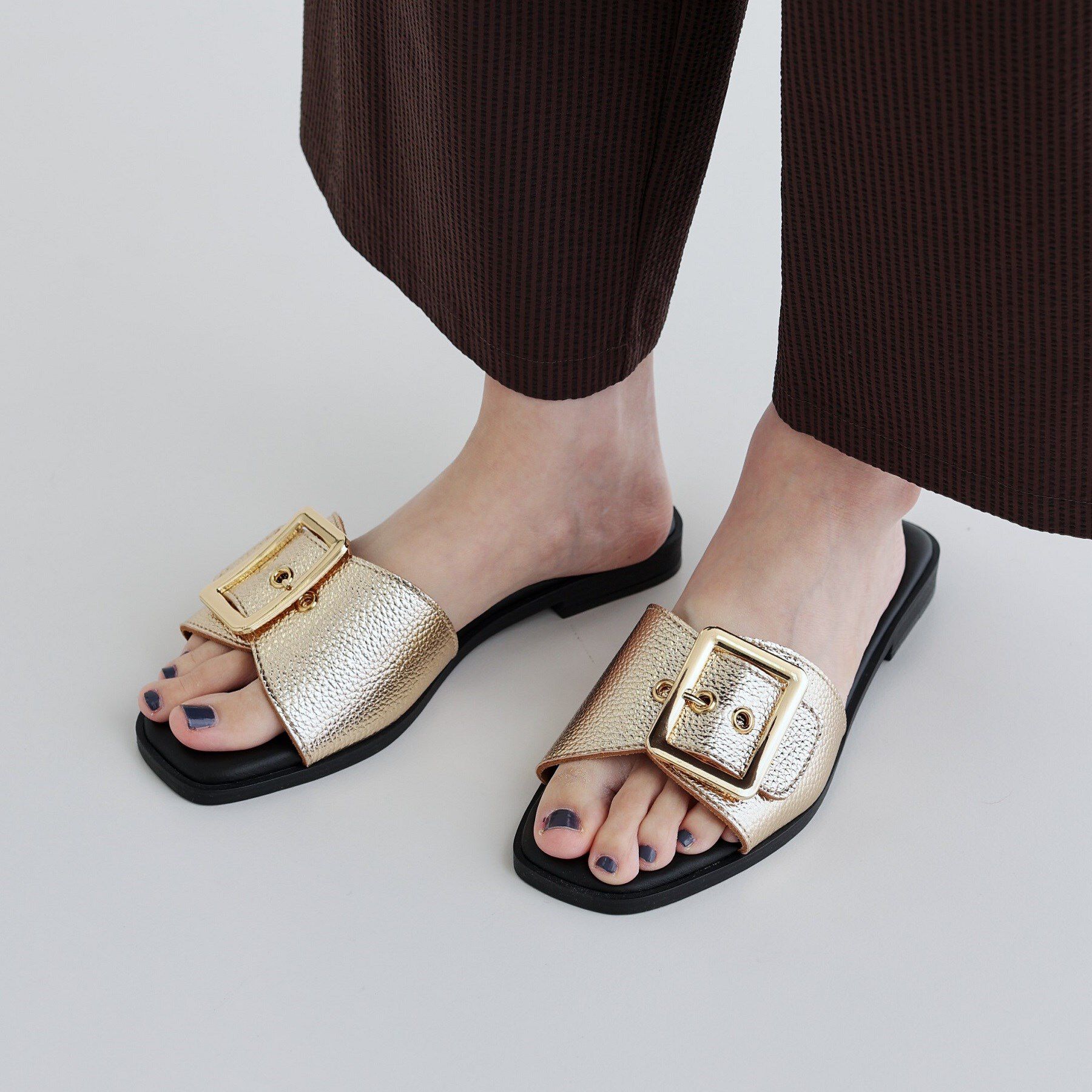 GALLEST「【VINILO】バックル サンダル」|サンダル|