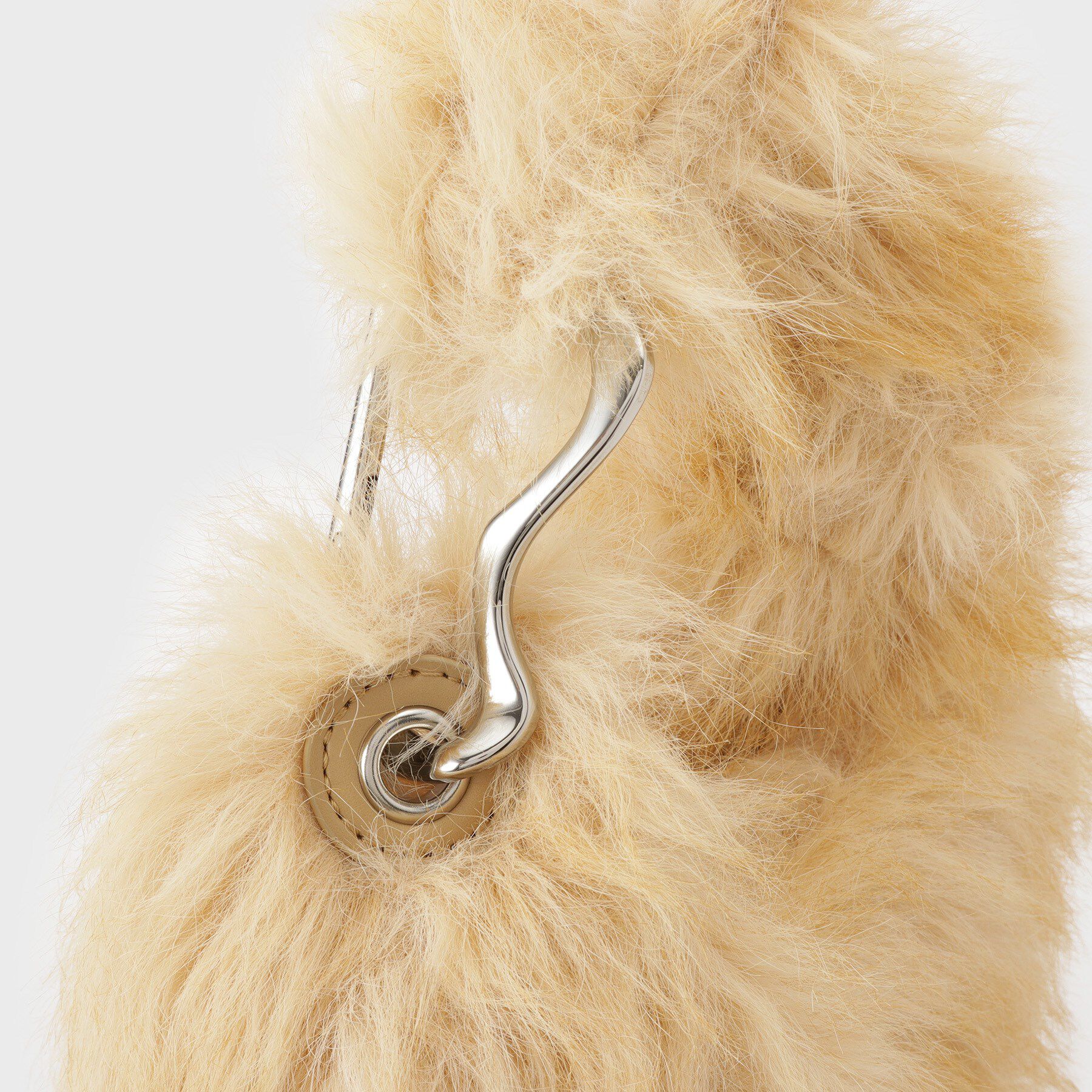 GALLEST「【LE VERNIS】ポワールフラッフィーファーバッグ」|ハンドバッグ|