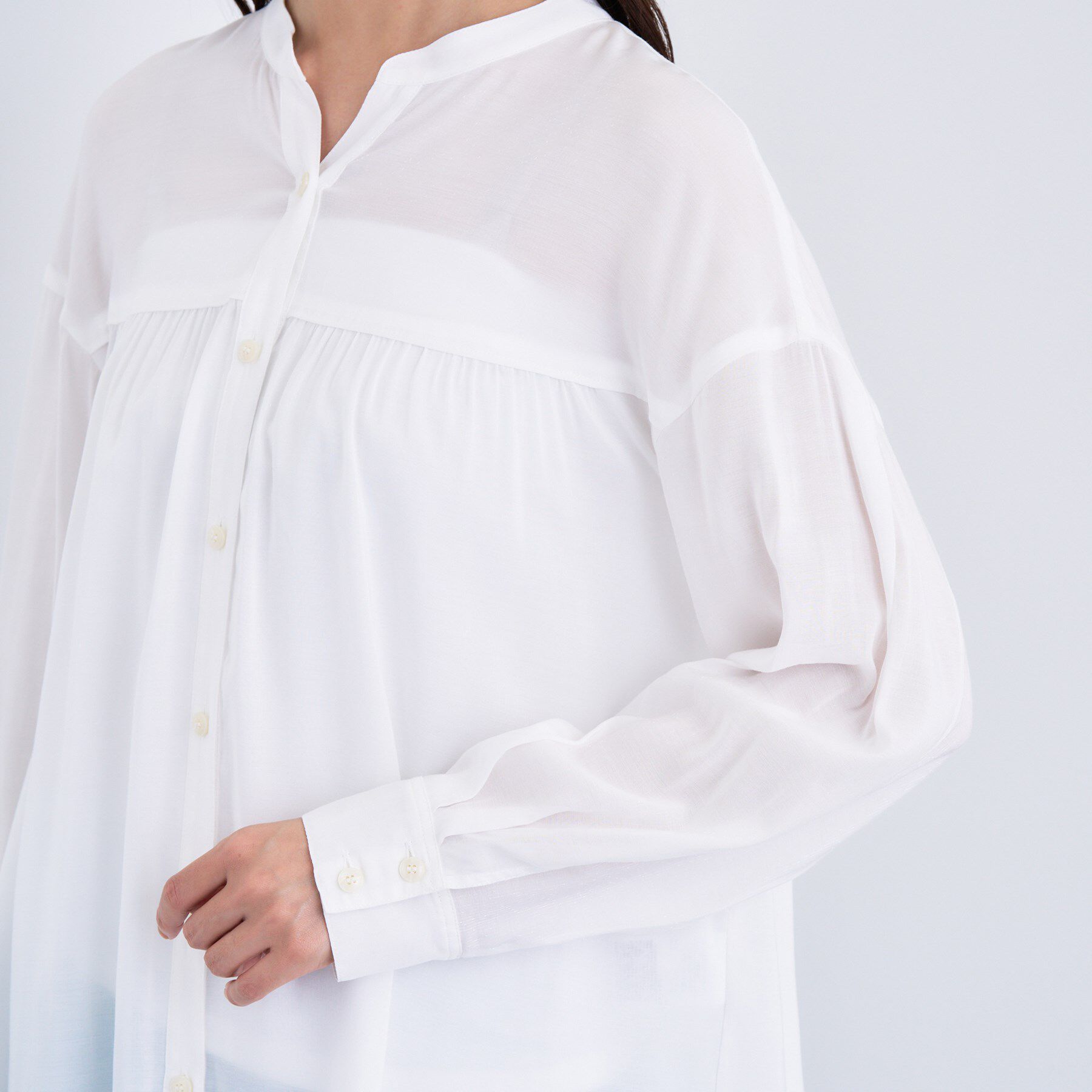 INDIVI「【きれいめ／ラメ】シャイニーローン ドレーピーブラウス」|シャツ・ブラウス|