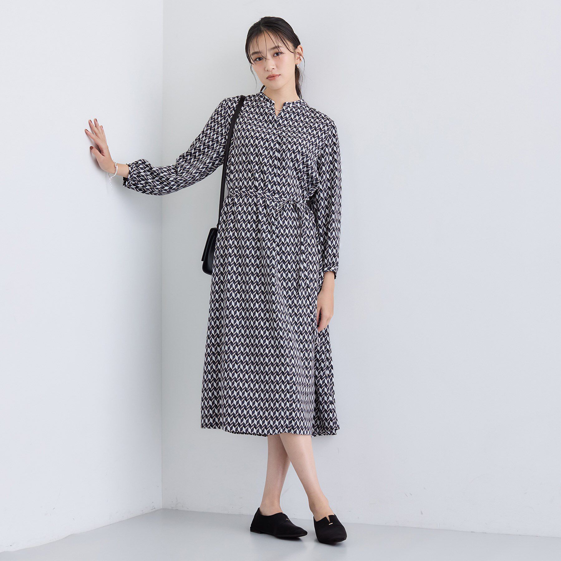 INDIVI「【洗える／オリジナル柄】ジオメプリント フレアワンピース」|ワンピース|