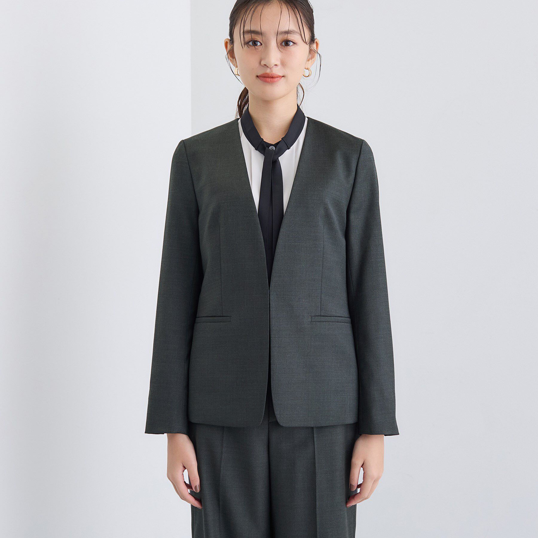 INDIVI「【日本製／スーツ／通勤】シルクウールストレッチ ノーカラージャケット」|スーツ|