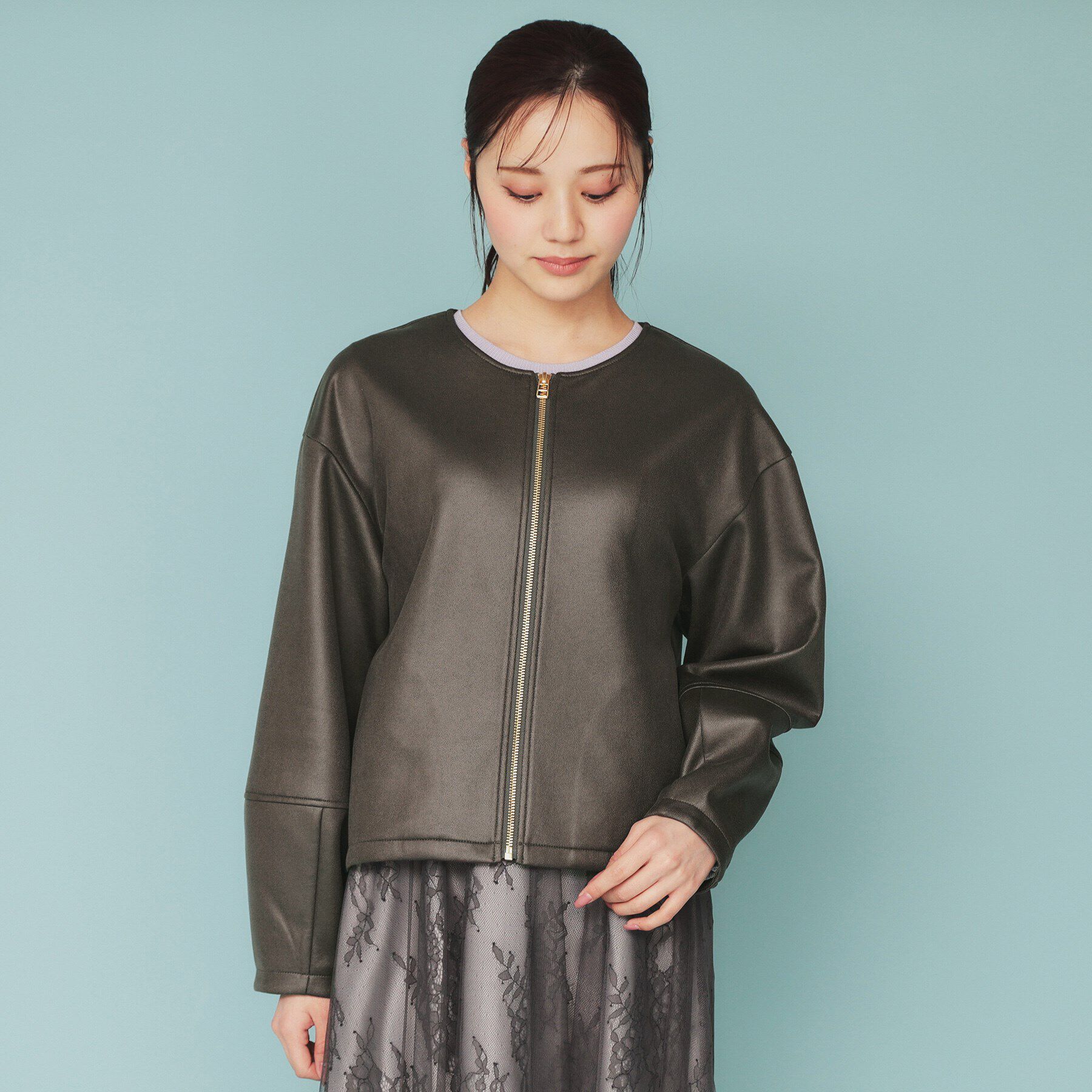 index「スウェードノーカラーブルゾン【洗濯機洗い可/防シワ/ストレッチ】」|ブルゾン・スタジャン|