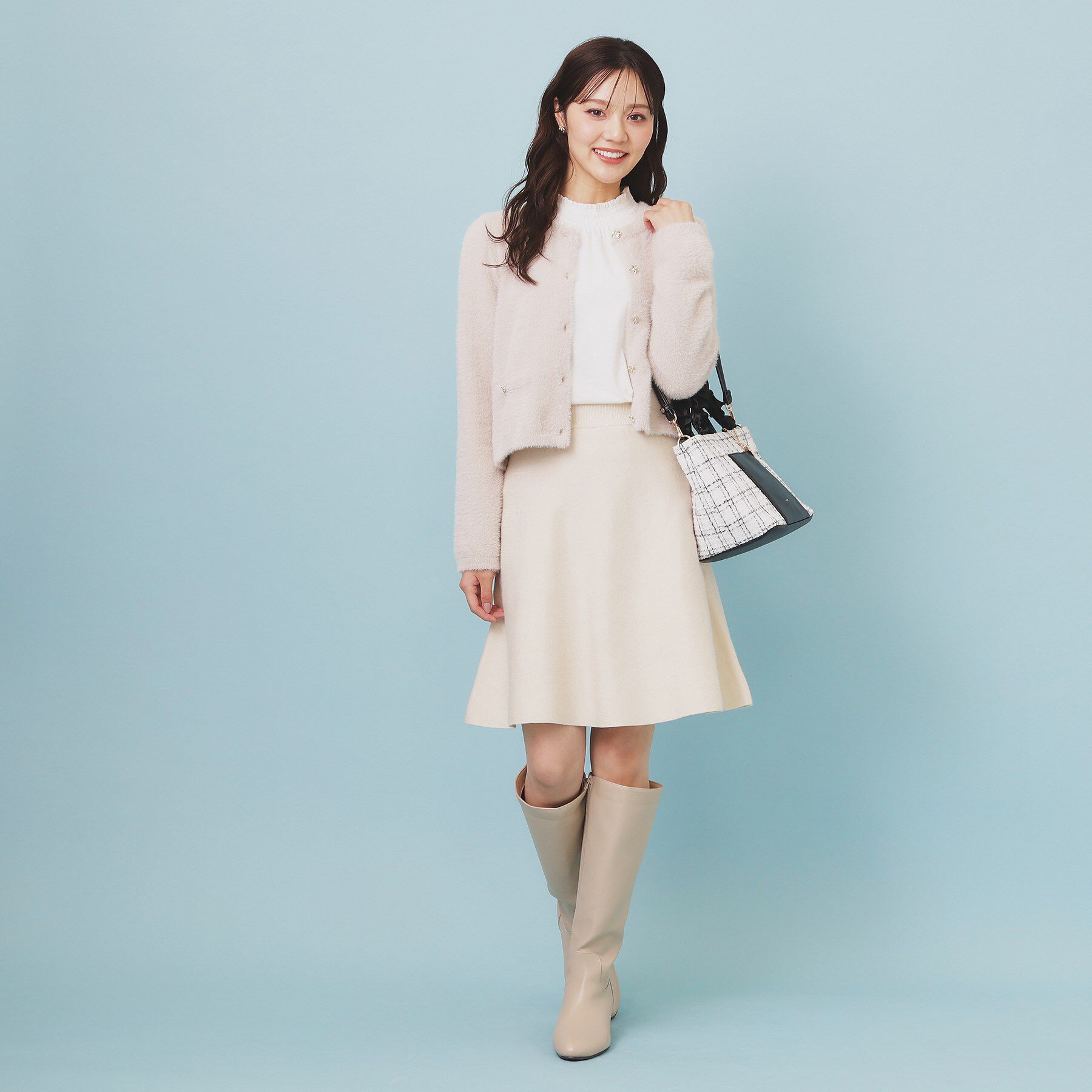 index「フェザーヤーンフラワーボタンカーディガン【洗濯機OK】」|カーディガン|