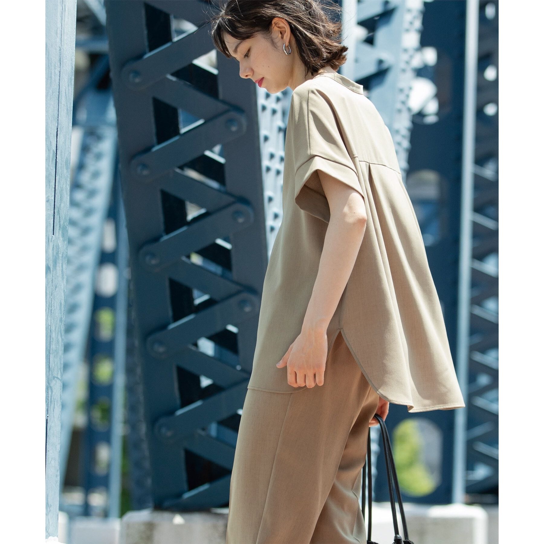 OPAQUE.CLIP「《SS-LLsize≫パール調ボタンスキッパーブラウス/セットアップ対応【防シワ/ストレッチ/抗ピル」|シャツ・ブラウス|