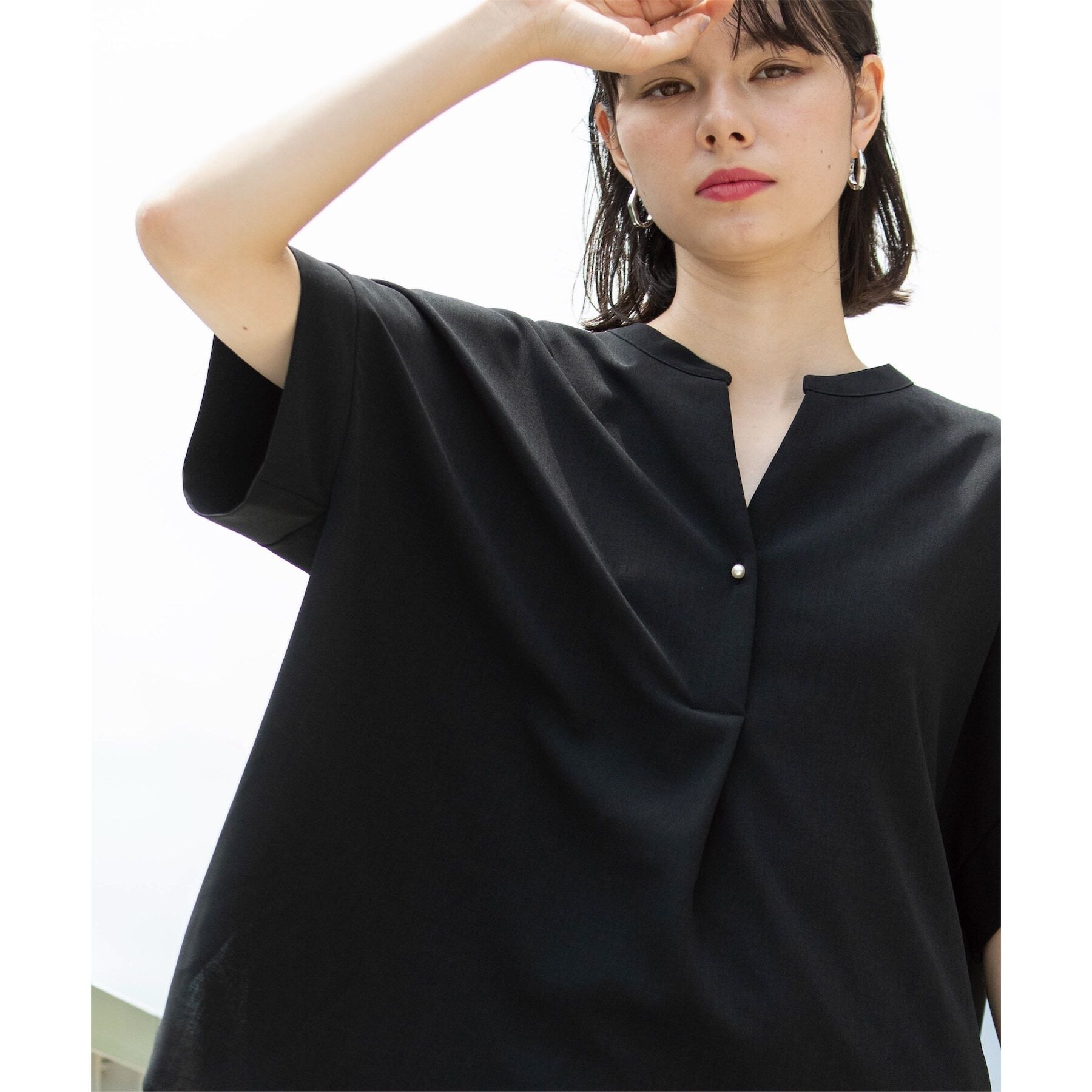 OPAQUE.CLIP「《SS-LLsize≫パール調ボタンスキッパーブラウス/セットアップ対応【防シワ/ストレッチ/抗ピル」|シャツ・ブラウス|