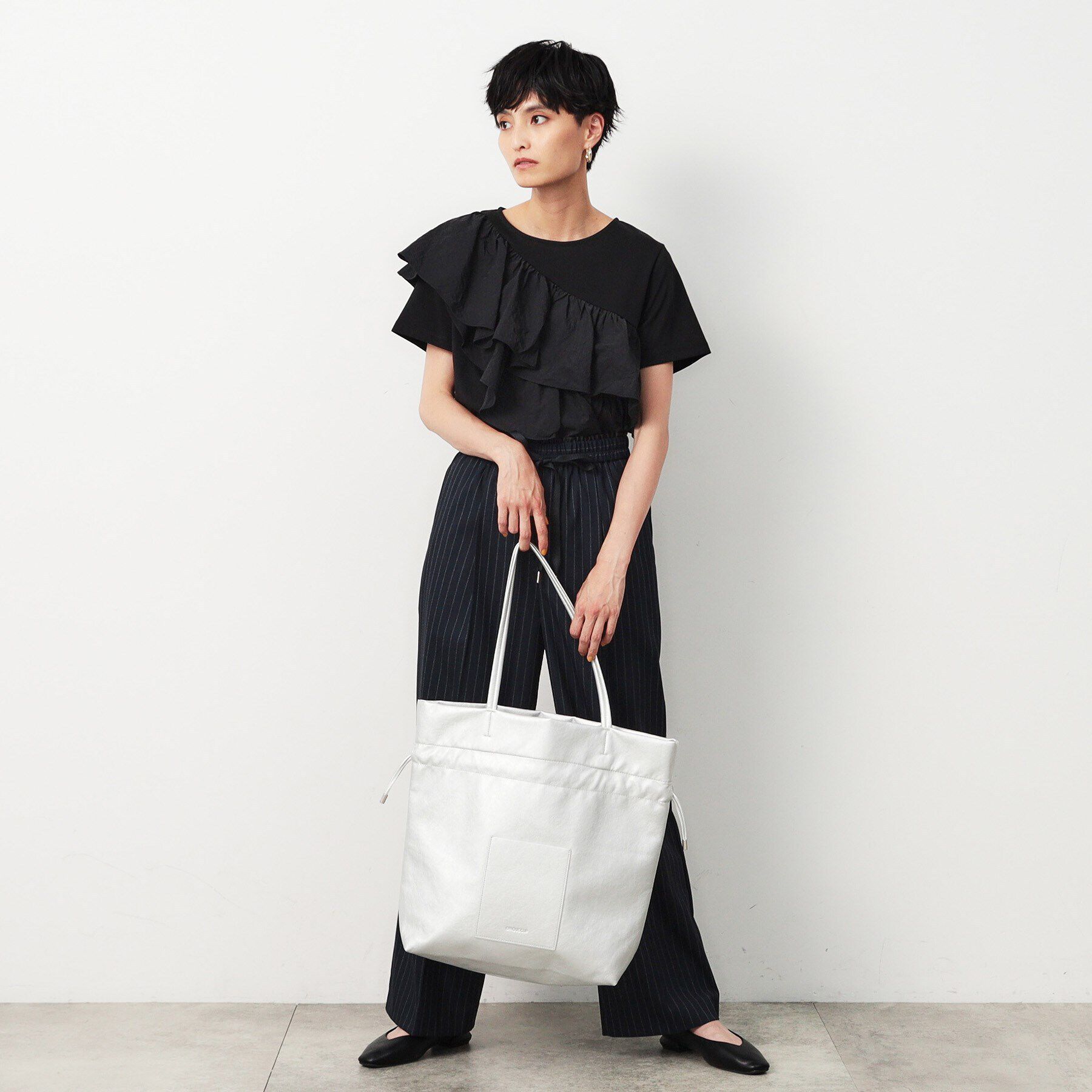 OPAQUE.CLIP「【A4サイズ対応】ソフト合皮巾着ドローストリングトートバッグ」|トートバッグ|