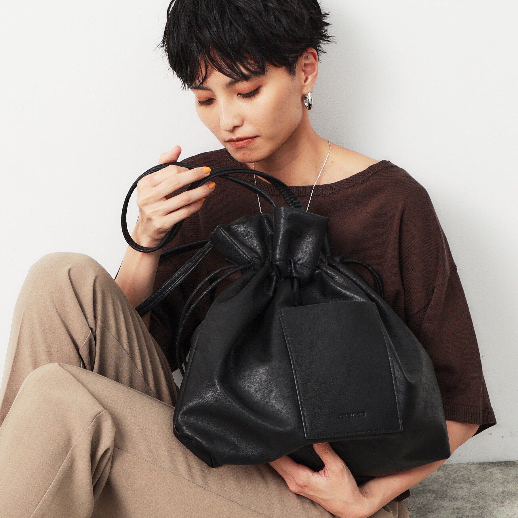 OPAQUE.CLIP「【A4サイズ対応】ソフト合皮巾着ドローストリングトートバッグ」|トートバッグ|