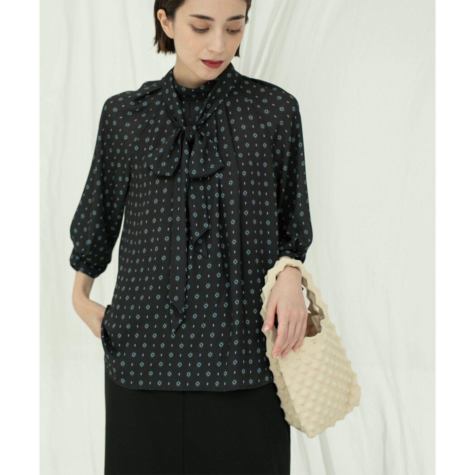 OPAQUE.CLIP「2WAY 柄プリントボウタイブラウス【洗濯機洗い可】」|シャツ・ブラウス|