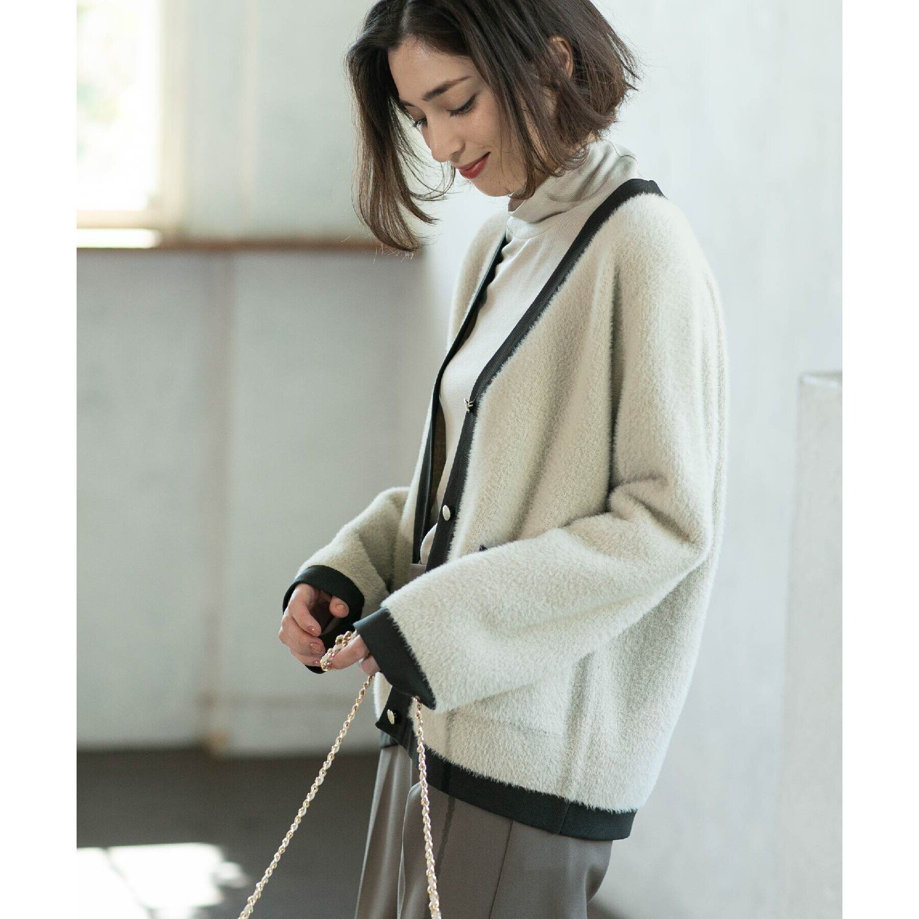 OPAQUE.CLIP「フェザーヤーン配色Vネックカーディガン【洗濯機洗い可】」|カーディガン|