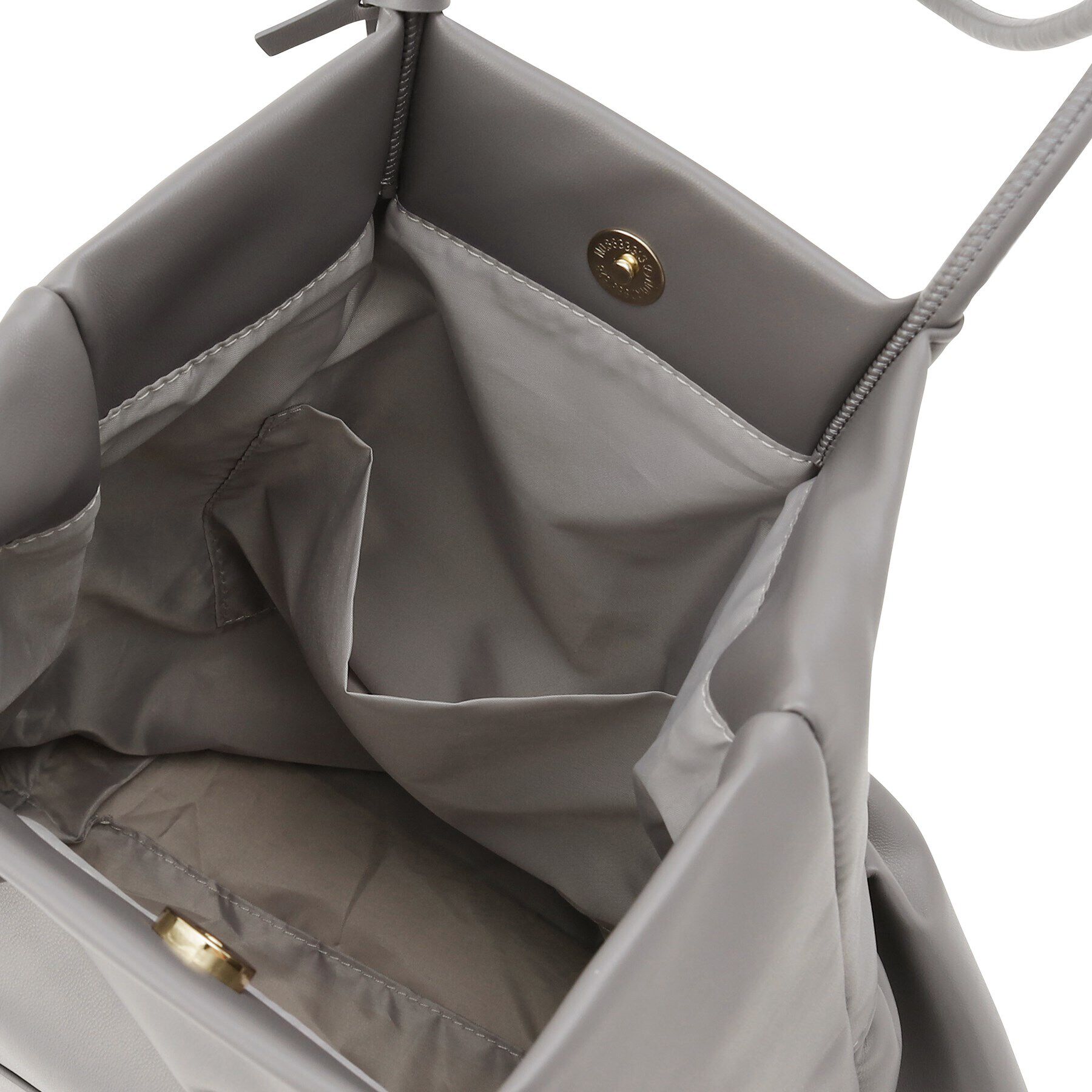 OPAQUE.CLIP「【A4サイズ対応】合皮ティアードフリルトートバッグ」|トートバッグ|