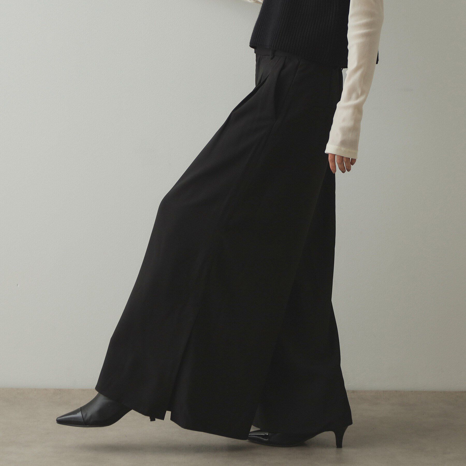 OPAQUE.CLIP「サイドスリットワイドパンツ【洗濯機洗い可】」|その他|