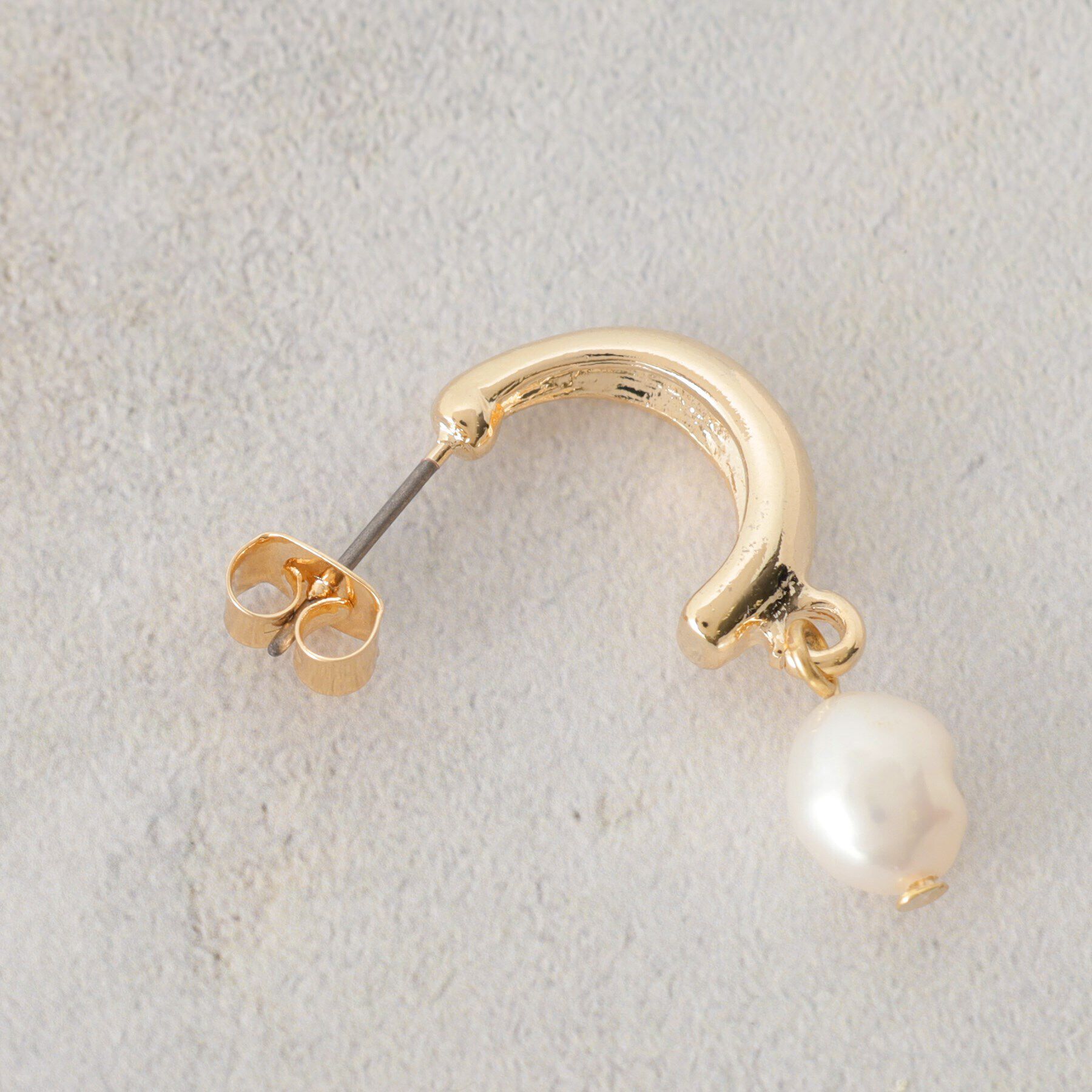 OPAQUE.CLIP「淡水パールピアス」|ピアス|