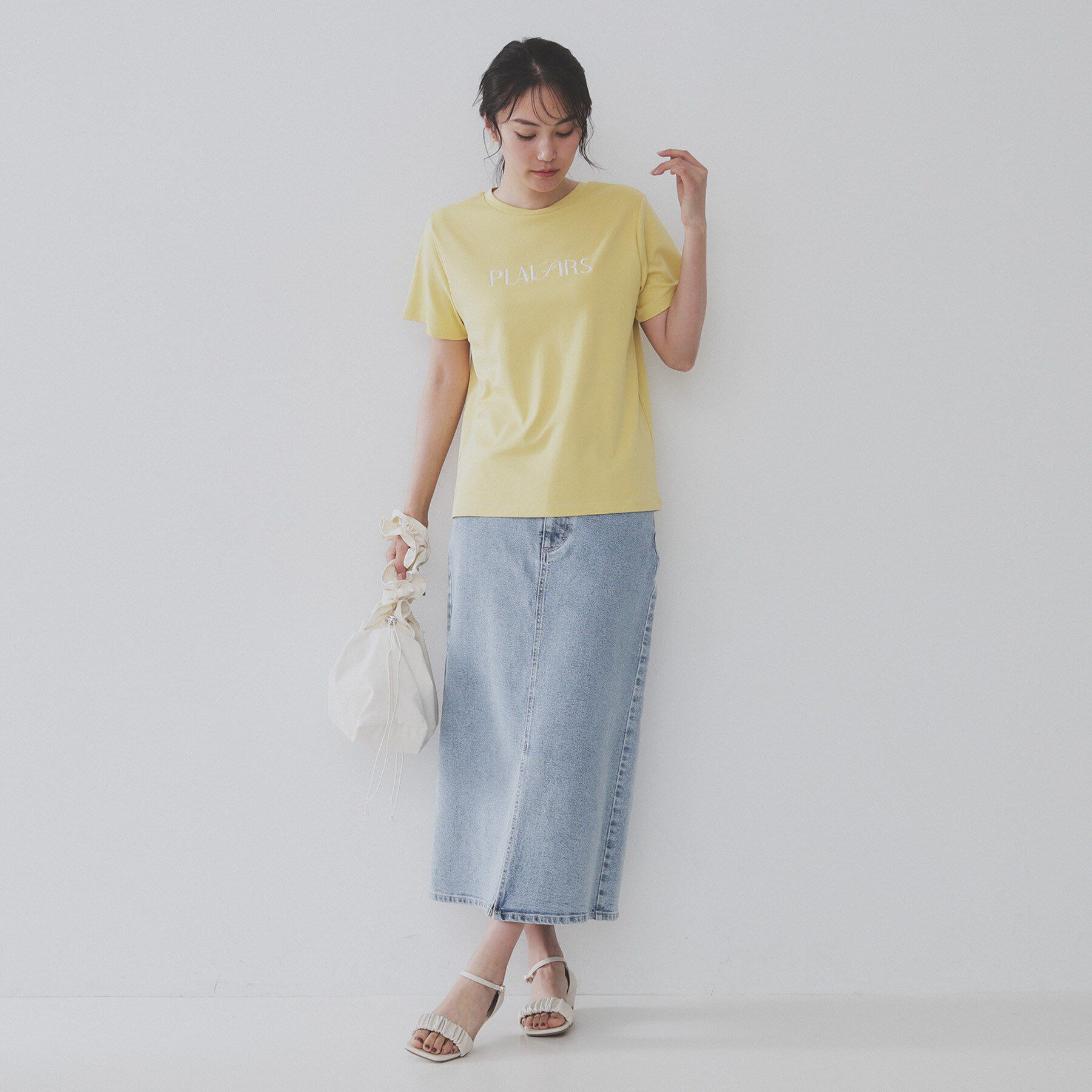 OPAQUE.CLIP「刺繍＆スパンコールロゴTシャツ【洗濯機洗い可】」|Tシャツ・カットソー|