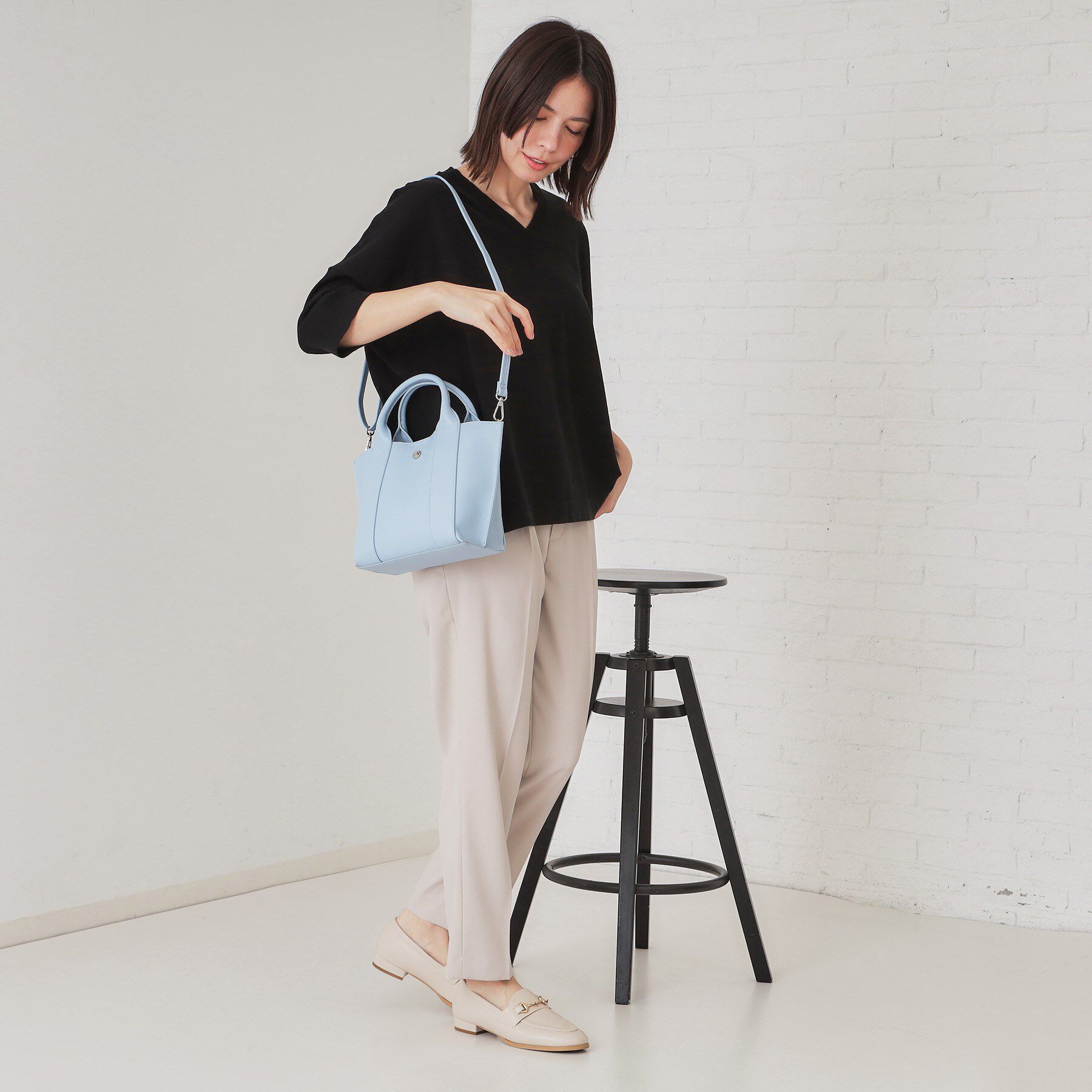 OPAQUE.CLIP「【2WAY】スムース合皮ミドルトートバッグ」|トートバッグ|