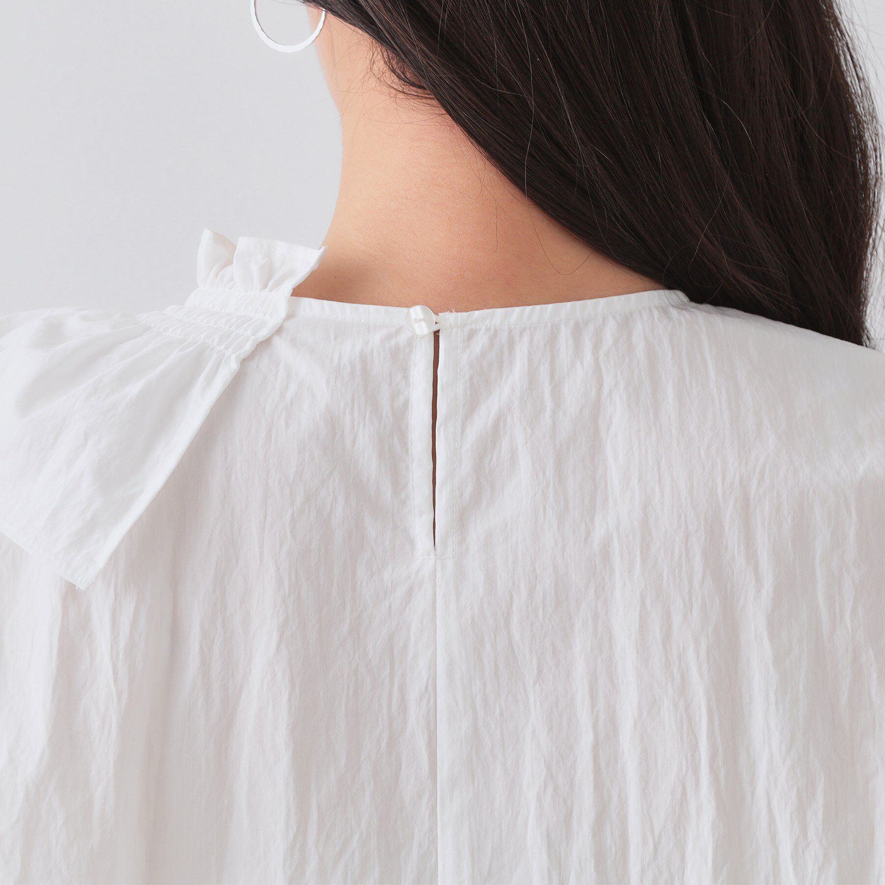 OPAQUE.CLIP「アシンメトリーフリルブラウス【洗濯機洗い可】」|シャツ・ブラウス|