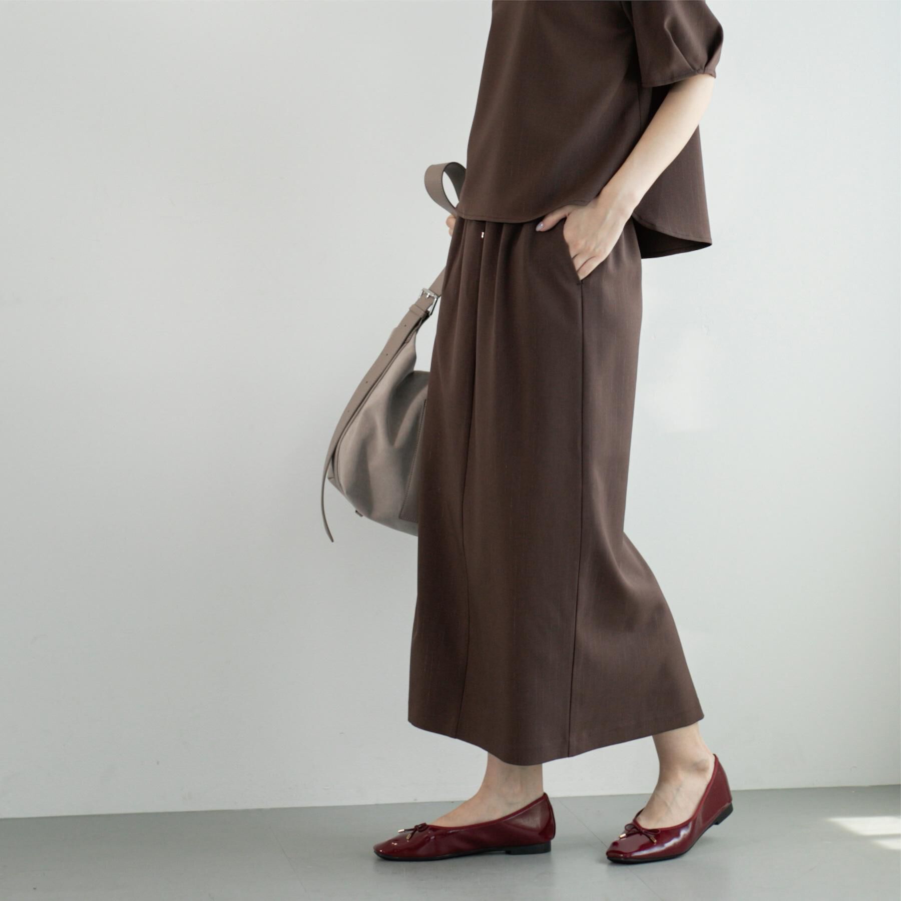 OPAQUE.CLIP「ラメストライプイージーナロースカート/セットアップ可【洗濯機洗い可/防シワ/吸水速乾】」|スカート|ブラウン(343)