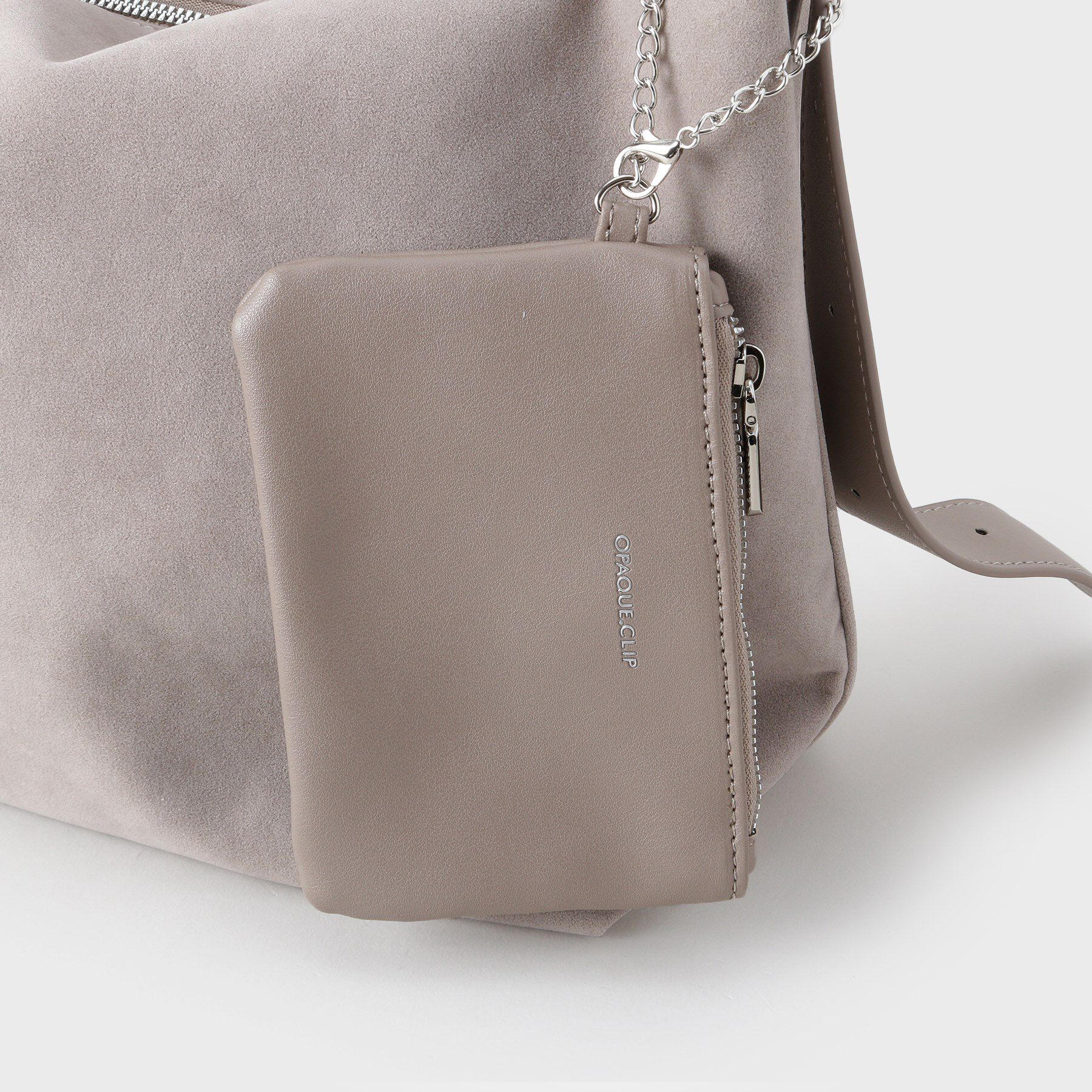 OPAQUE.CLIP「【2WAY/A4サイズ対応】ポーチ付きフェイクスエードショルダーバッグ」|ショルダー・メッセンジャー|