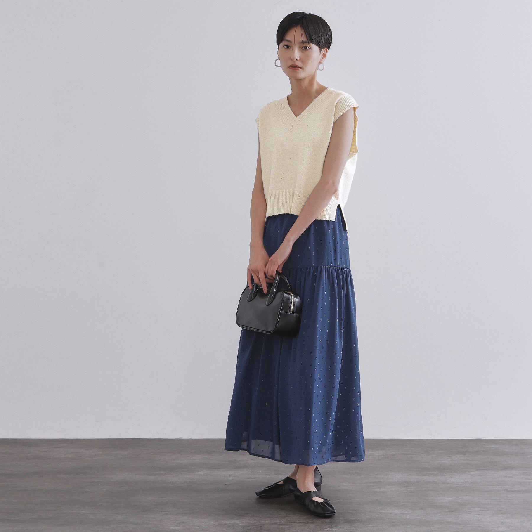 OPAQUE.CLIP「スパンコールラメVネックニット【洗える】」|ニット・セーター|