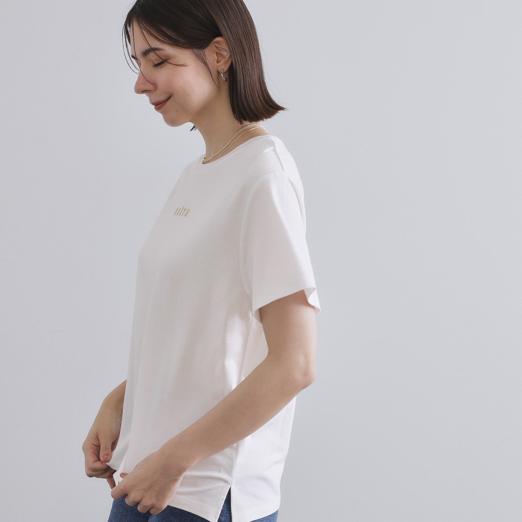 OPAQUE.CLIP「メタリック刺繍ロゴTシャツ【接触冷感/洗濯機洗い可】」|Tシャツ・カットソー|